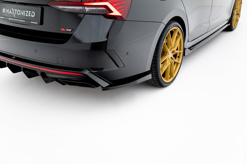 Maxton Design Heck Ansatz Flaps Diffusor V.4 passend für Skoda Octavia RS Liftback / Combi Mk4 Facelift schwarz Hochglanz