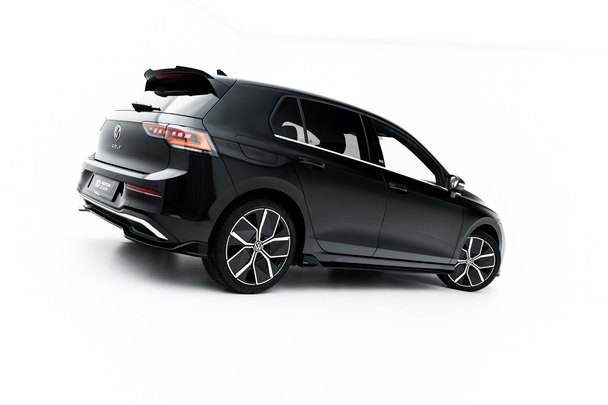 Maxton Design Street+ Seitenschweller Leisten passend für VW Golf Hatchback Mk8 Facelift schwarz Hochglanz