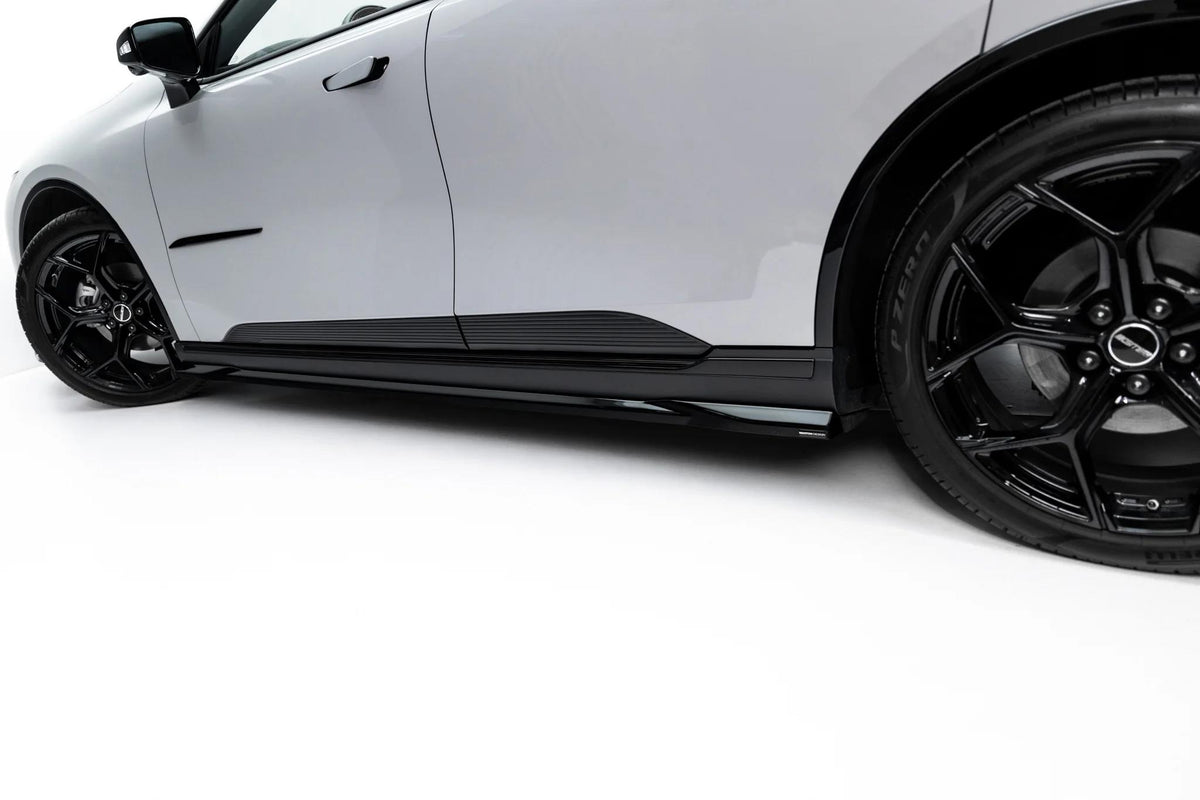 Maxton Design Street+ Seitenschweller Leisten für Mazda 6e Mk1 [2024-] | Schwarz Hochglanz | ABS-Kunststoff | mit TTG (eintragungsfrei)