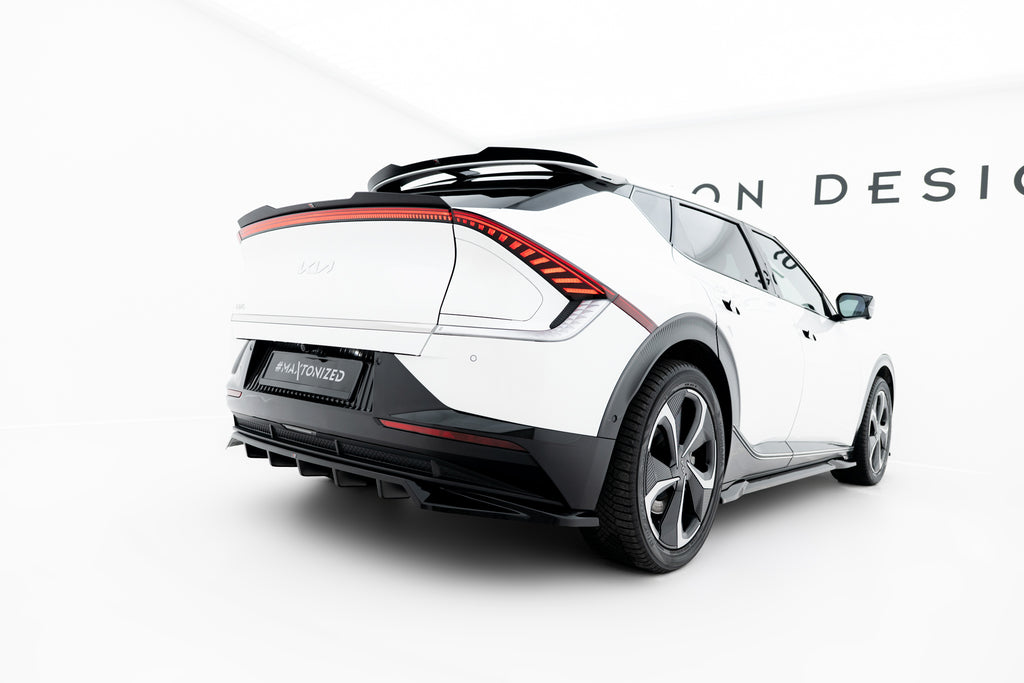 Maxton Design Street+ Mittlerer Diffusor RACE passend für Kia EV6 Mk1 schwarz Hochglanz