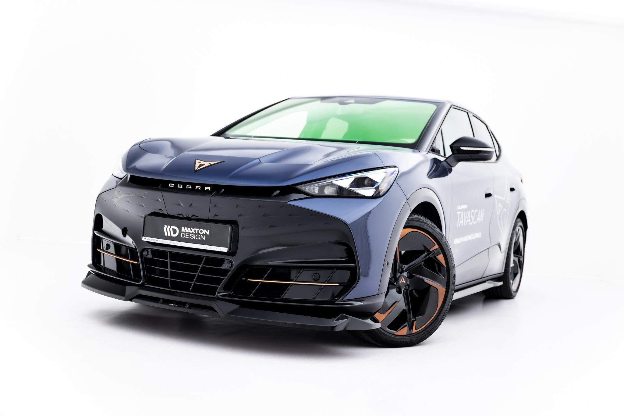 Maxton Design Street+ Spoilerlippe Front Ansatz passend für Cupra Tavascan Mk1 schwarz Hochglanz