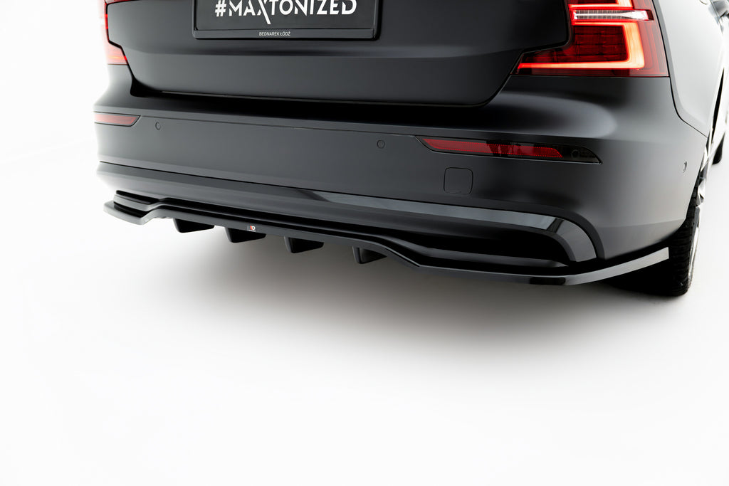 Maxton Design Street+ Mittlerer Diffusor RACE passend für Volvo S60/V60 R-Design Mk3 schwarz Hochglanz
