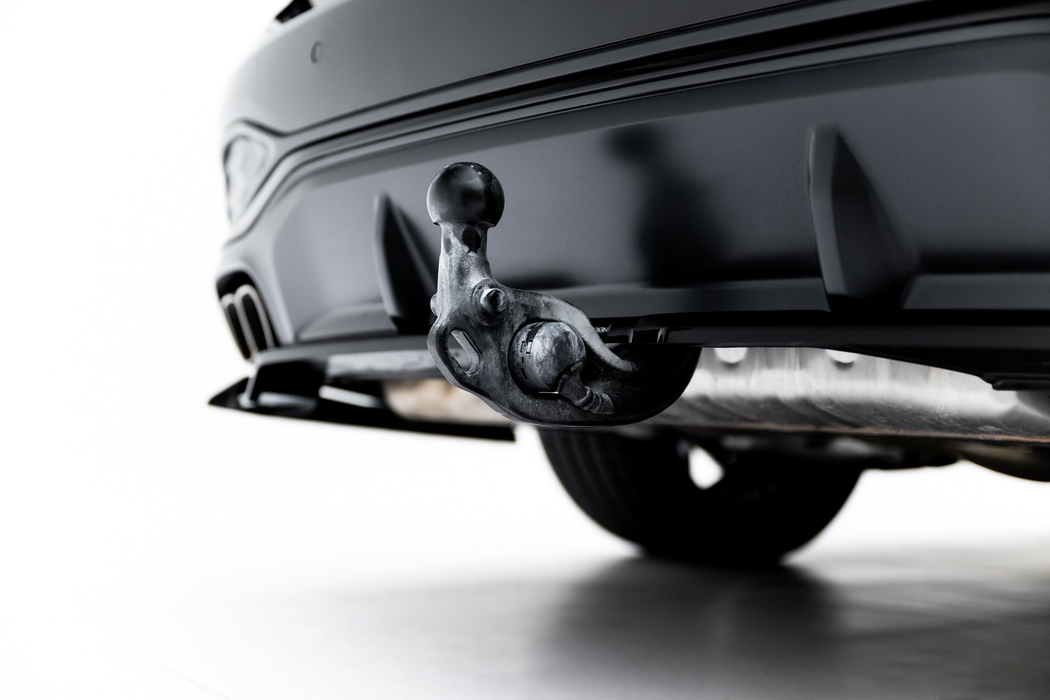 Maxton Design Street+ Mittlerer Diffusor RACE V.2 passend für Audi A6 S-Line C9 schwarz Hochglanz