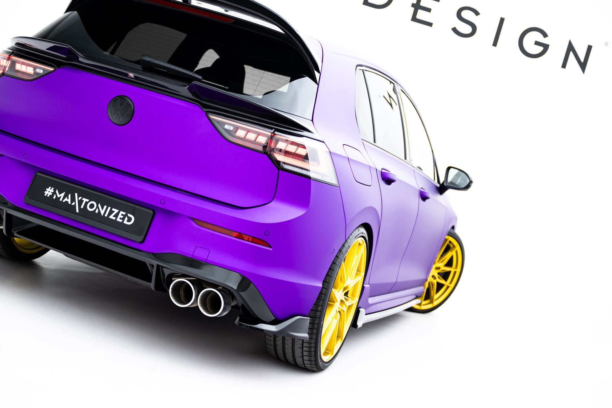 Maxton Design Heck Ansatz Flaps Diffusor V.7 passend für VW Golf R Hatchback Mk8 / Mk8 Facelift schwarz Hochglanz