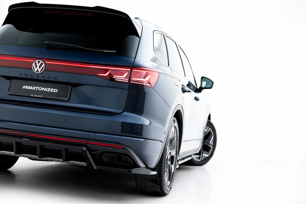 Maxton Design Street+ Mittlerer Diffusor Race Passend für VW Touareg Elegance Mk3 Facelift Schwarz Hochglanz