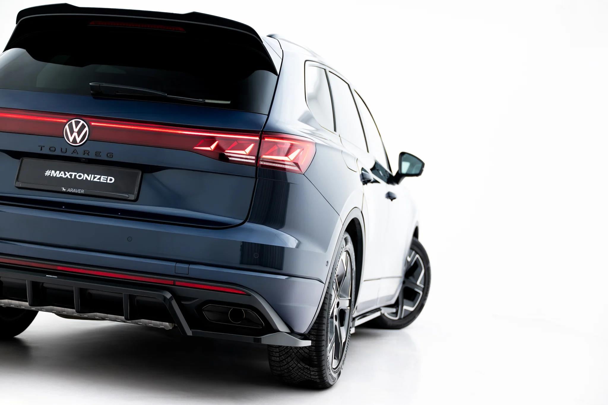 Maxton Design Street+ Mittlerer Diffusor Race Passend für VW Touareg Elegance Mk3 Facelift Schwarz Hochglanz
