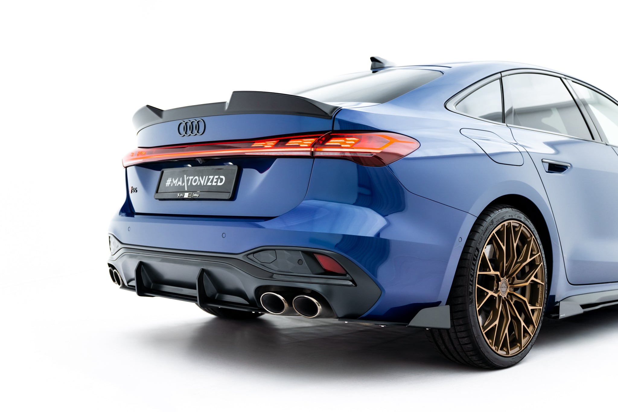 Maxton Design Street Pro Heck Ansatz Flaps Diffusor + Flaps passend für Audi S5 Limousine / Avant B10 schwarz Hochglanz
