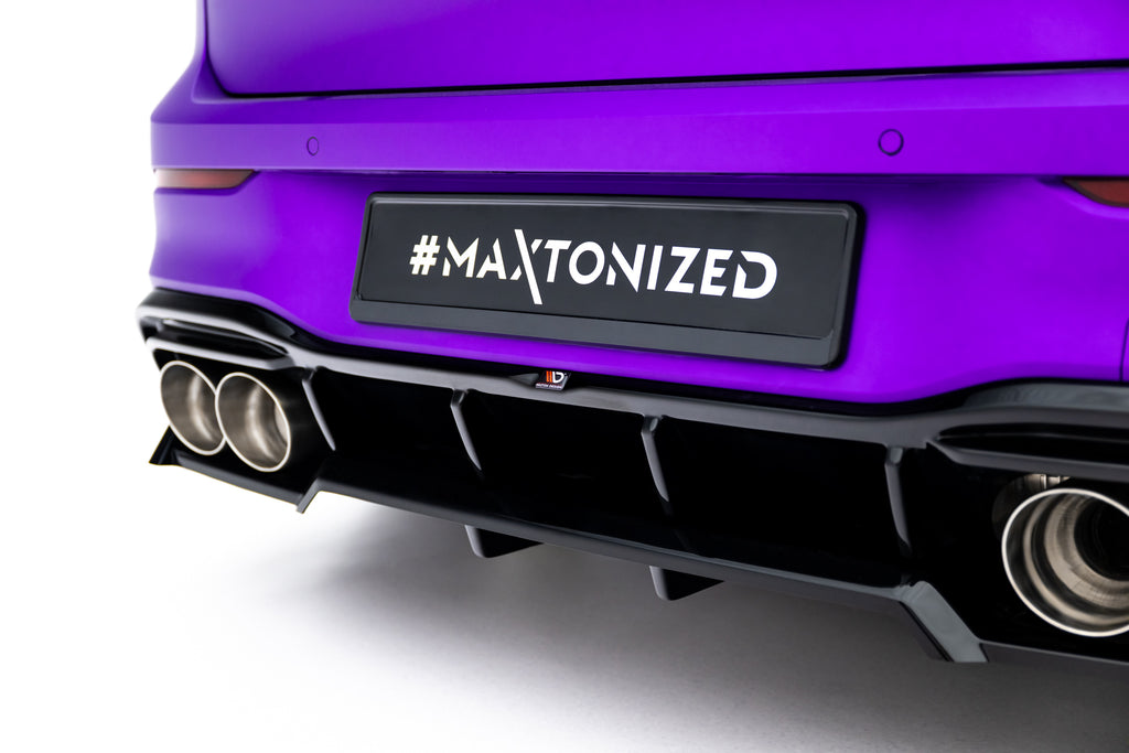 Maxton Design Street+ Mittlerer Diffusor RACE V.2 passend für VW Golf R Hatchback Mk8 / Mk8 Facelift schwarz Hochglanz