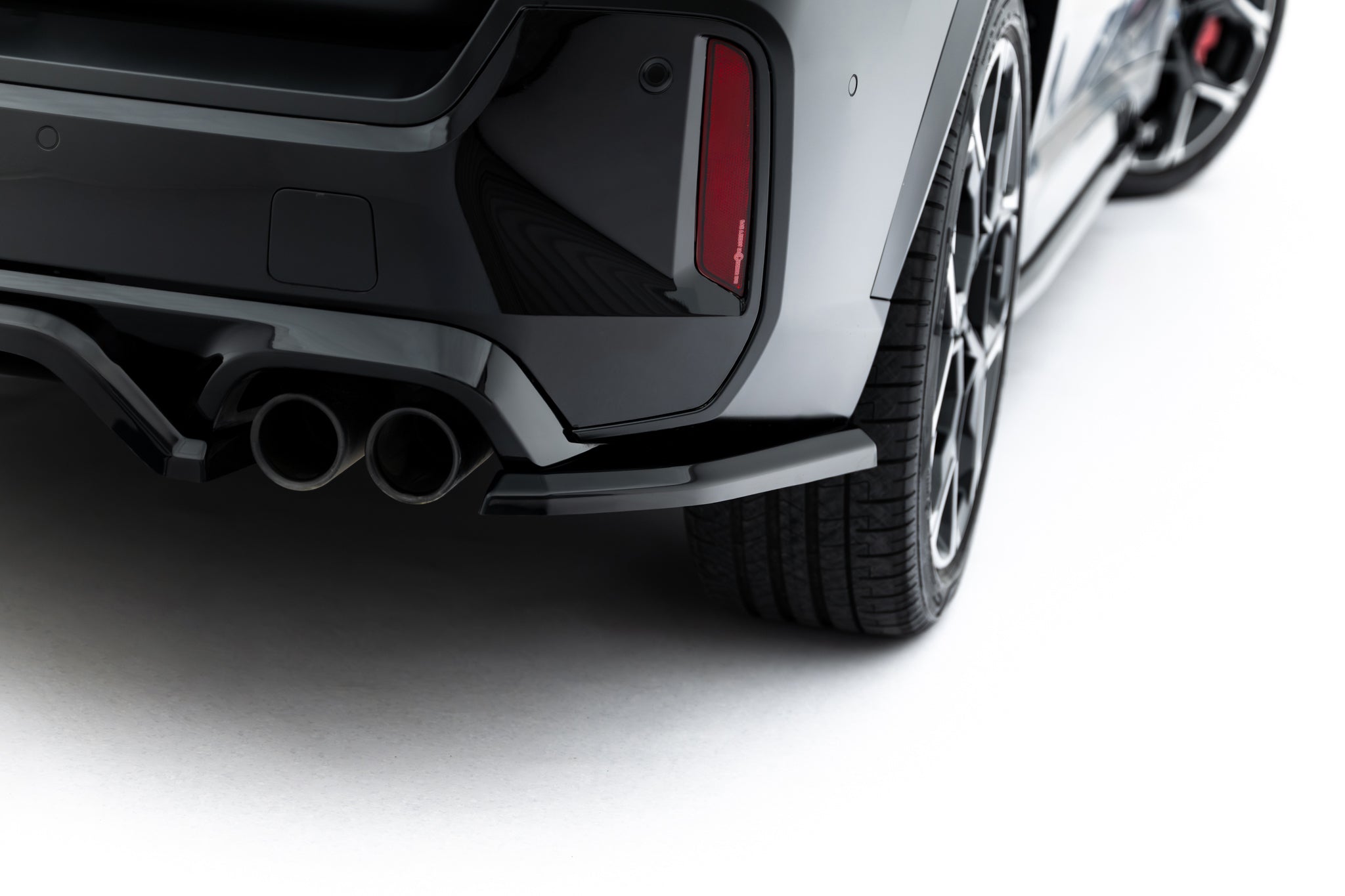 Maxton Design Heck Ansatz Flaps Diffusor passend für BMW X1 M35i U11 schwarz Hochglanz