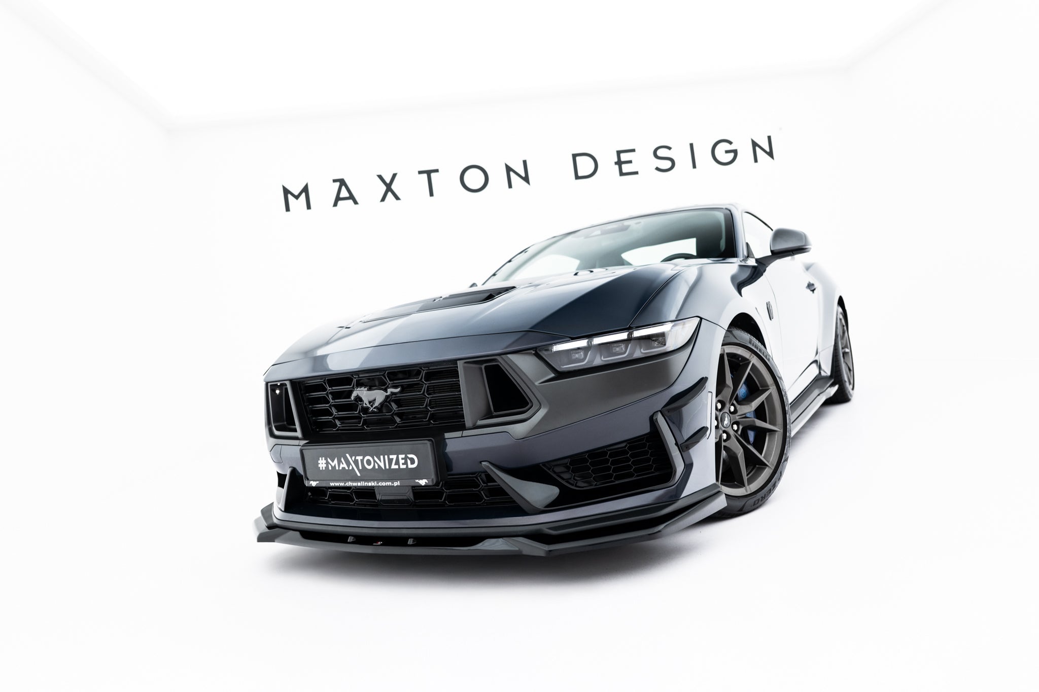 Maxton Design Street+ Spoilerlippe Front Ansatz V.2 passend für Ford Mustang Dark Horse Mk7 schwarz Hochglanz