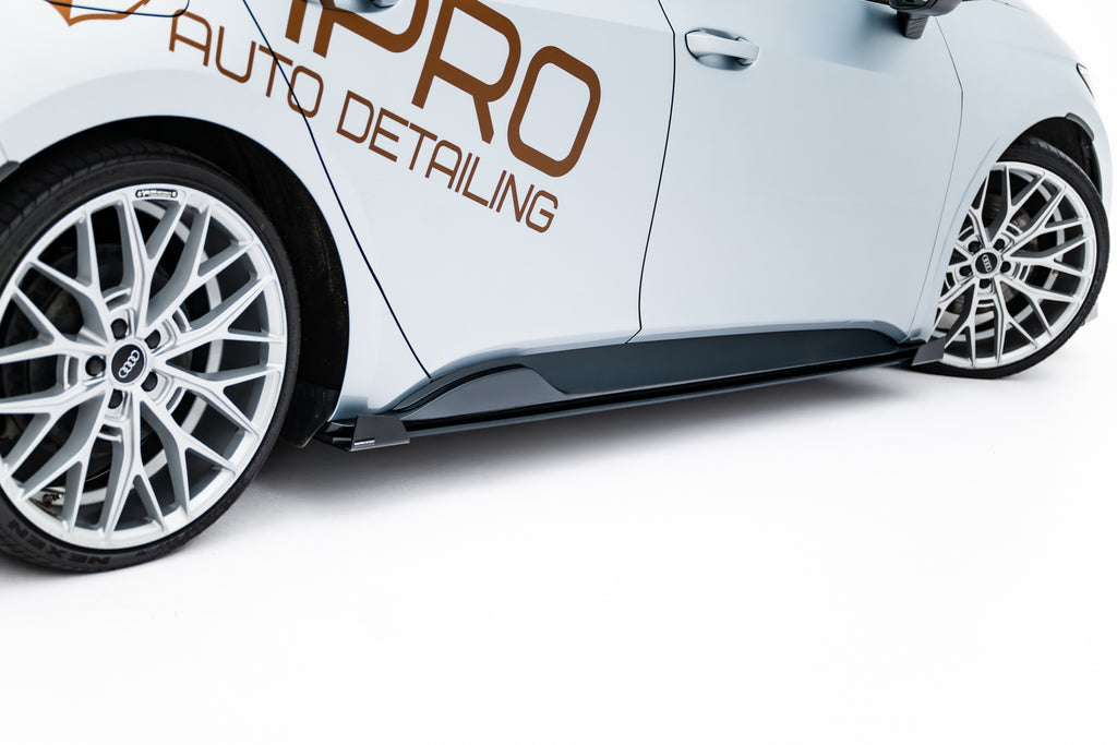 Maxton Design Seitenschweller Flaps passend für Cupra Born Mk1 schwarz Hochglanz