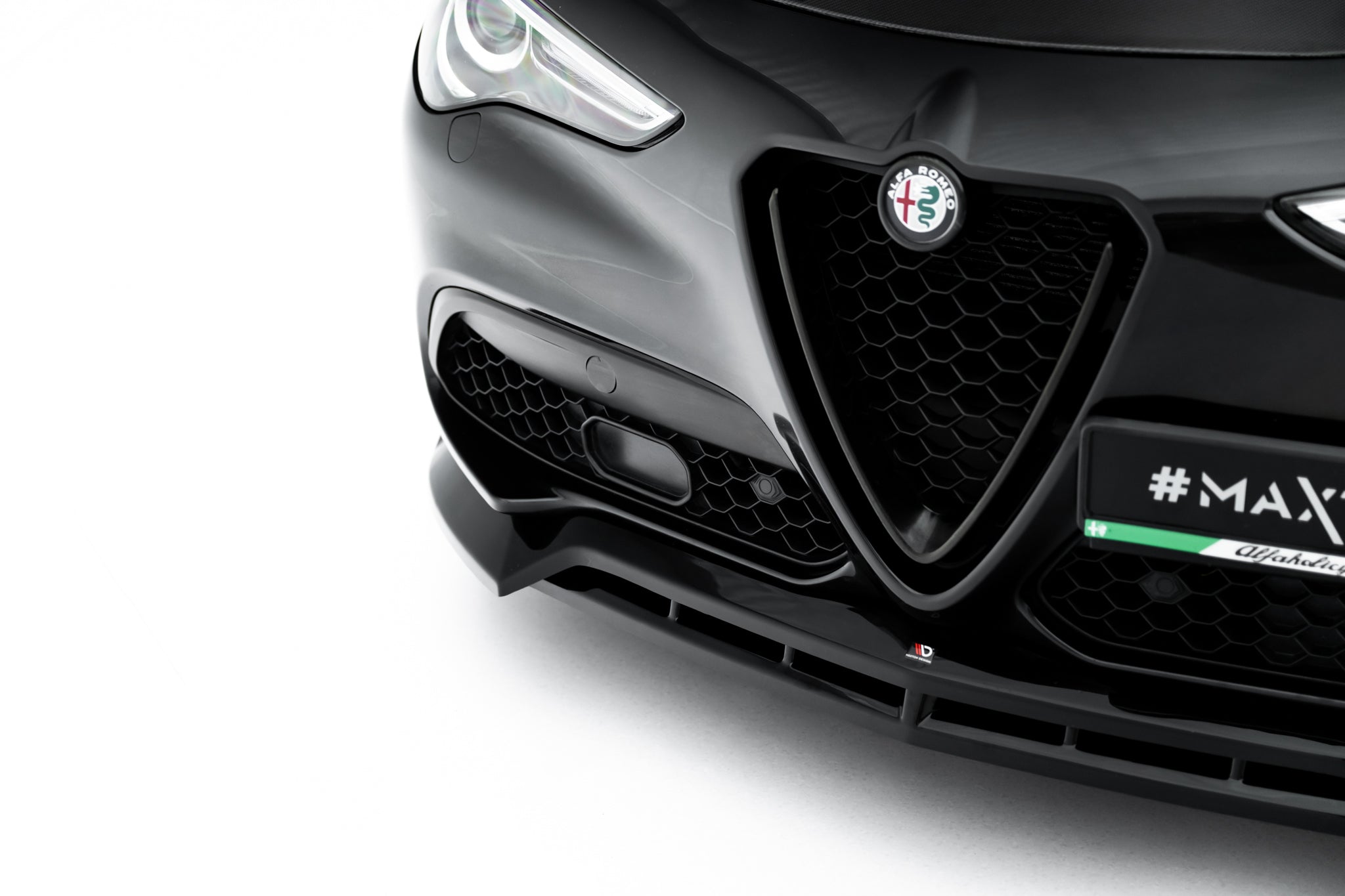 Maxton Design Street+ Spoilerlippe Front Ansatz V.3 passend für Alfa Romeo Stelvio Mk1 schwarz Hochglanz