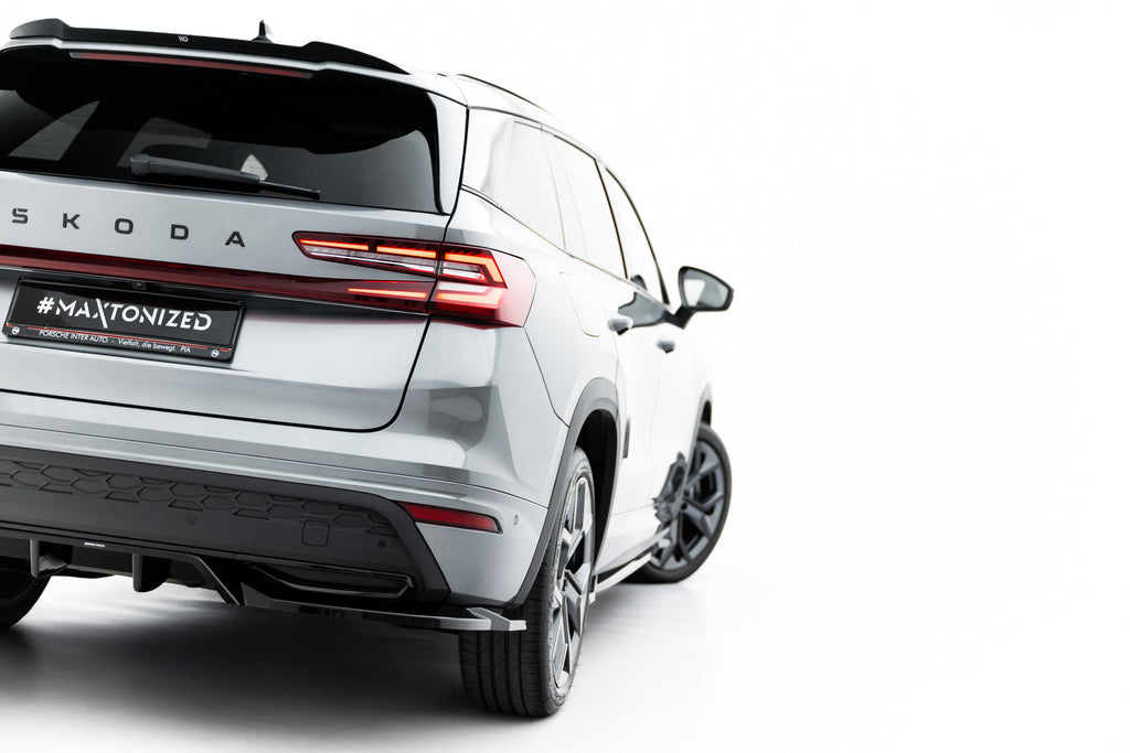 Maxton Design Street+ Mittlerer Diffusor RACE passend für Skoda Kodiaq Sportline Mk2 schwarz Hochglanz