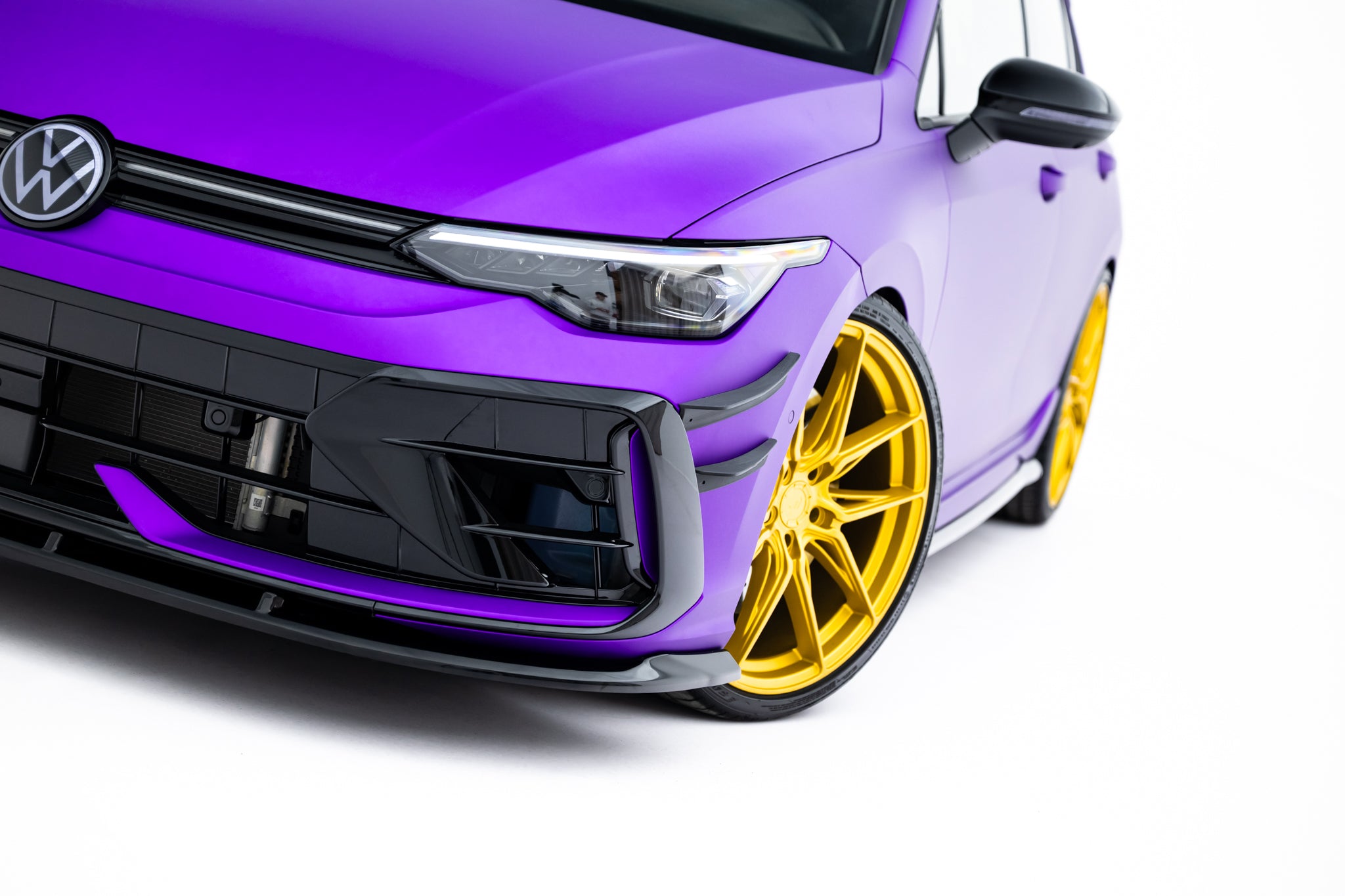 Maxton Design Street+ Spoilerlippe Front Ansatz V.2 passend für VW Golf R Variant Mk8 Facelift schwarz Hochglanz