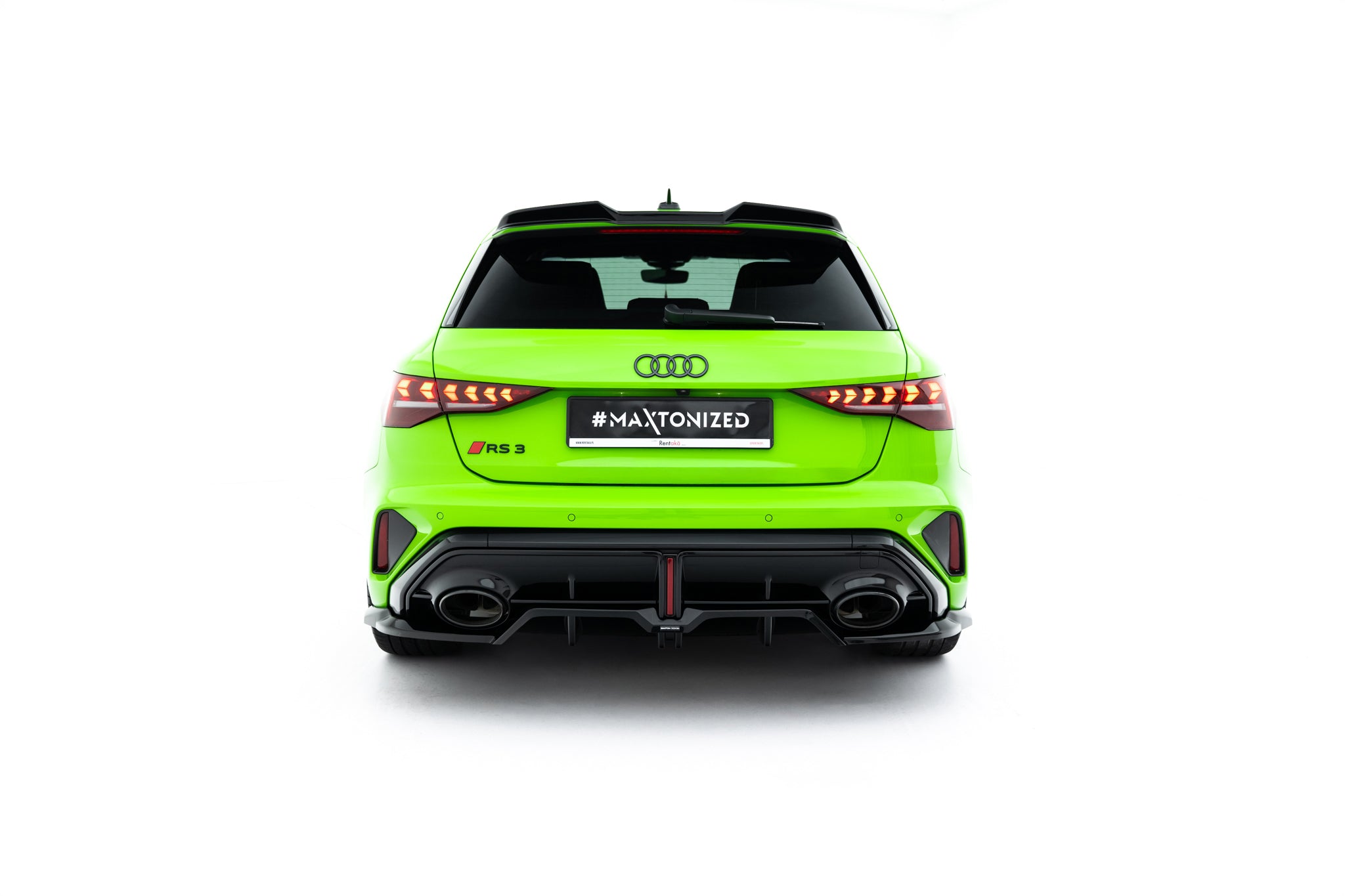 Maxton Design Street+ Mittlerer Diffusor RACE V.2 passend für Audi RS3 Sportback 8Y Facelift schwarz Hochglanz