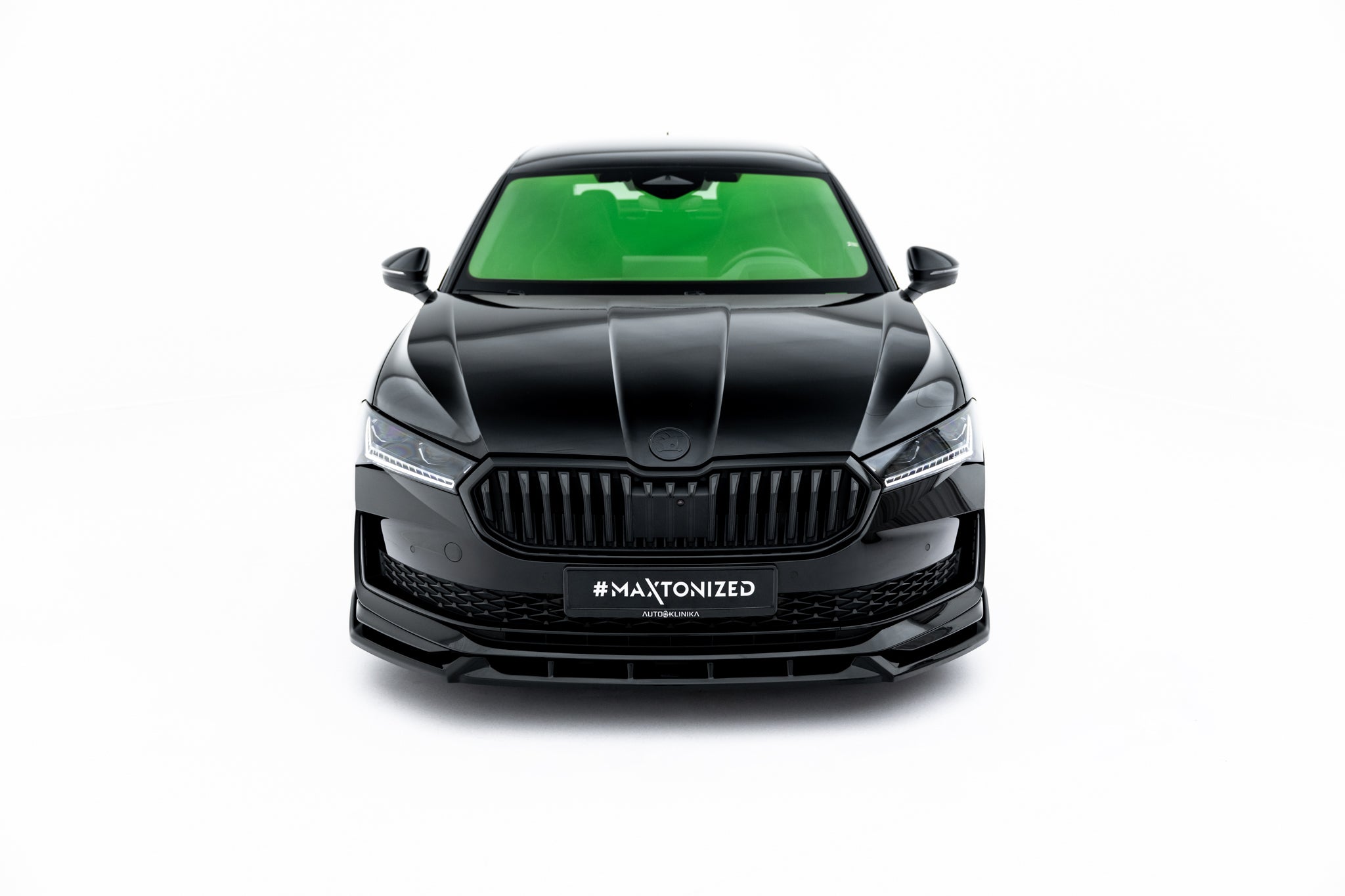 Maxton Design Street+ Spoilerlippe Front Ansatz V.2 passend für Skoda Superb Sportline Mk4 schwarz Hochglanz