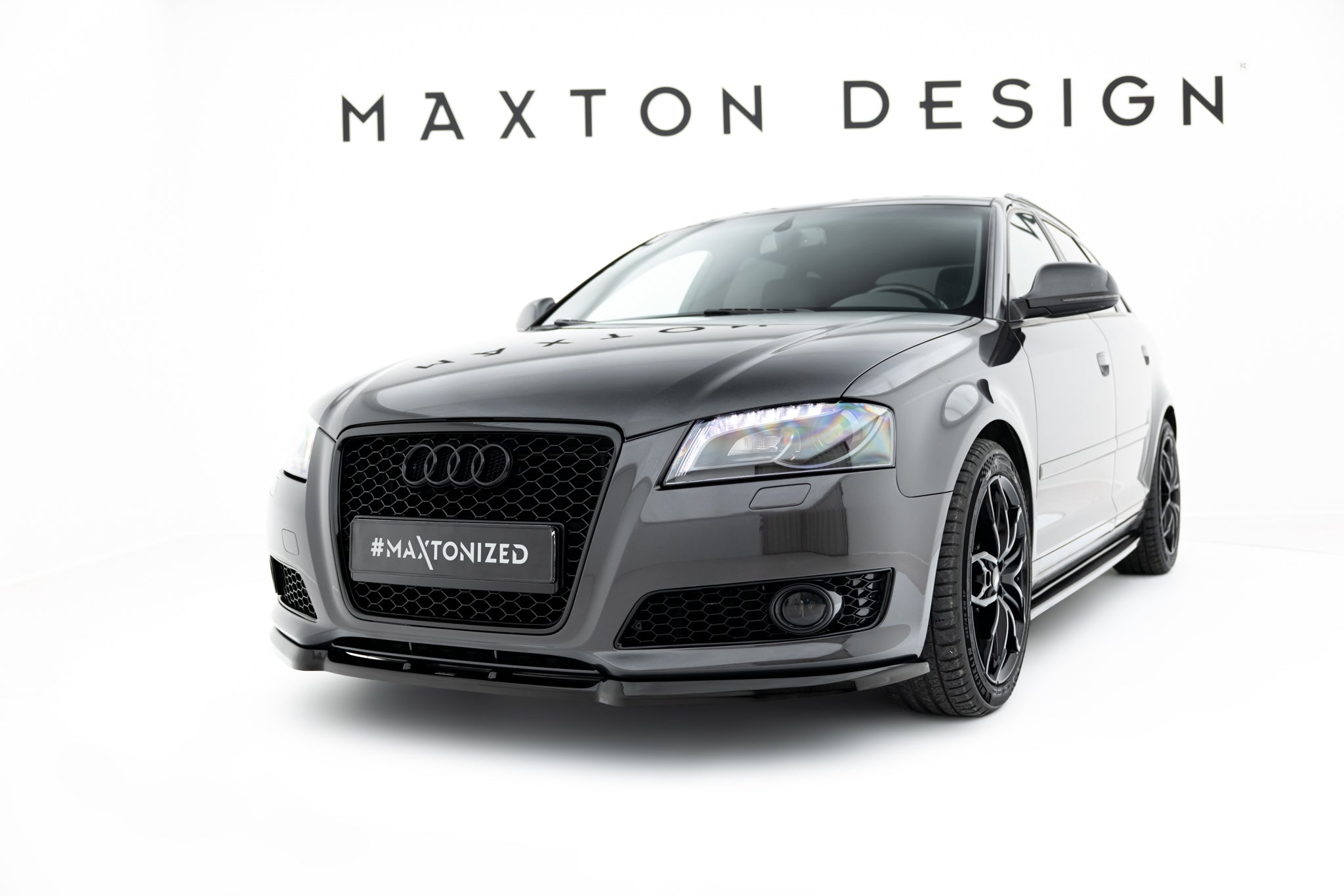 Maxton Design Street+ Spoilerlippe Front Ansatz passend für Audi A3 8P Facelift schwarz Hochglanz
