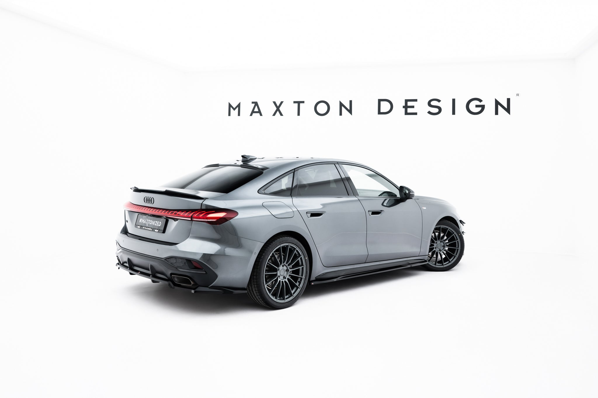 Maxton Design Street+ Seitenschweller Leisten passend für Audi A5 S-Line / S5 Limousine / Avant B10 schwarz Hochglanz