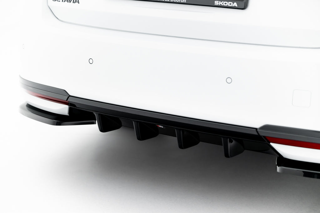 Maxton Design Diffusor Heck Ansatz passend für Skoda Octavia Sportline Liftback / Combi Mk4 Facelift schwarz Hochglanz