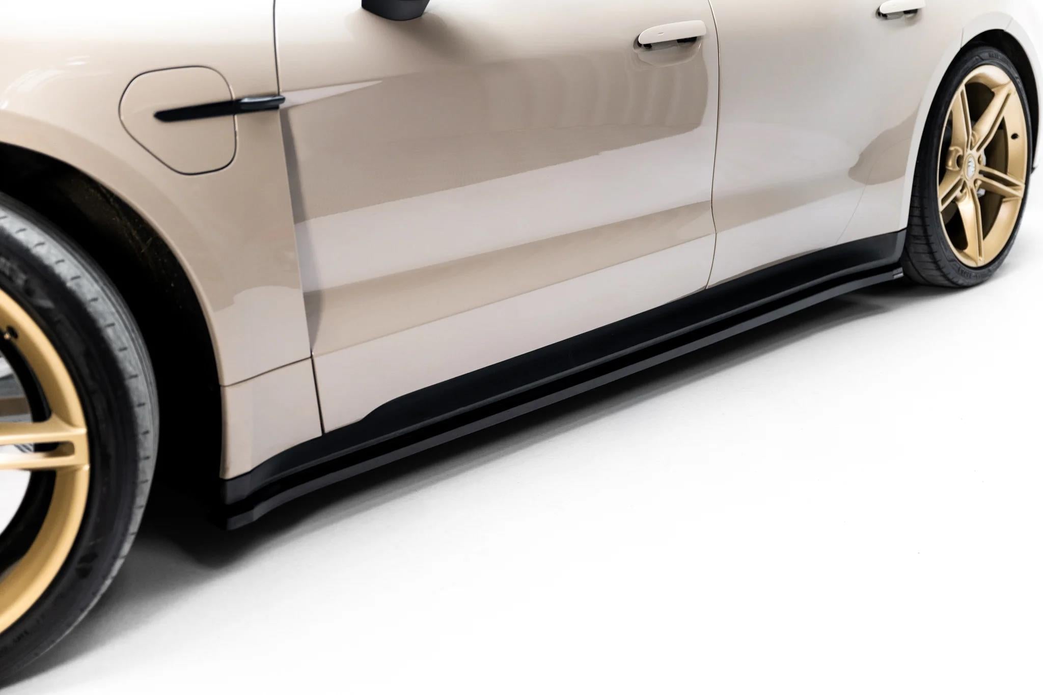 Maxton Design Street+ Seitenschweller Leisten Passend für Porsche Taycan / Taycan 4 / Taycan 4S / Taycan Gts Mk1 Schwarz Hochglanz