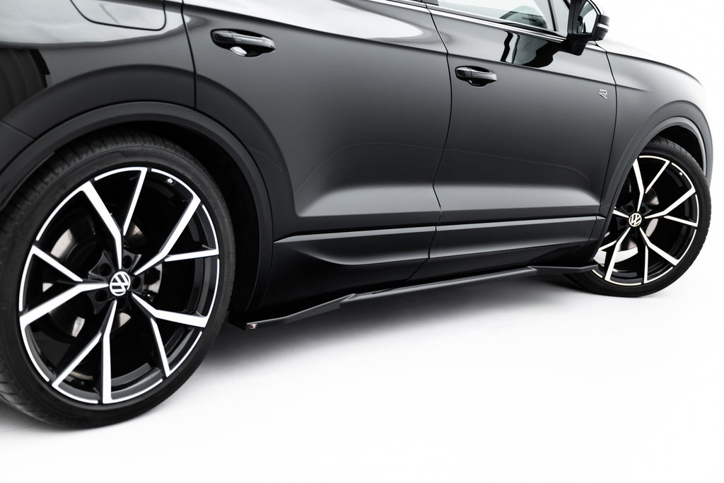 Maxton Design Street+ Seitenschweller Leisten passend für VW Touareg R-Line Mk3 Facelift schwarz Hochglanz