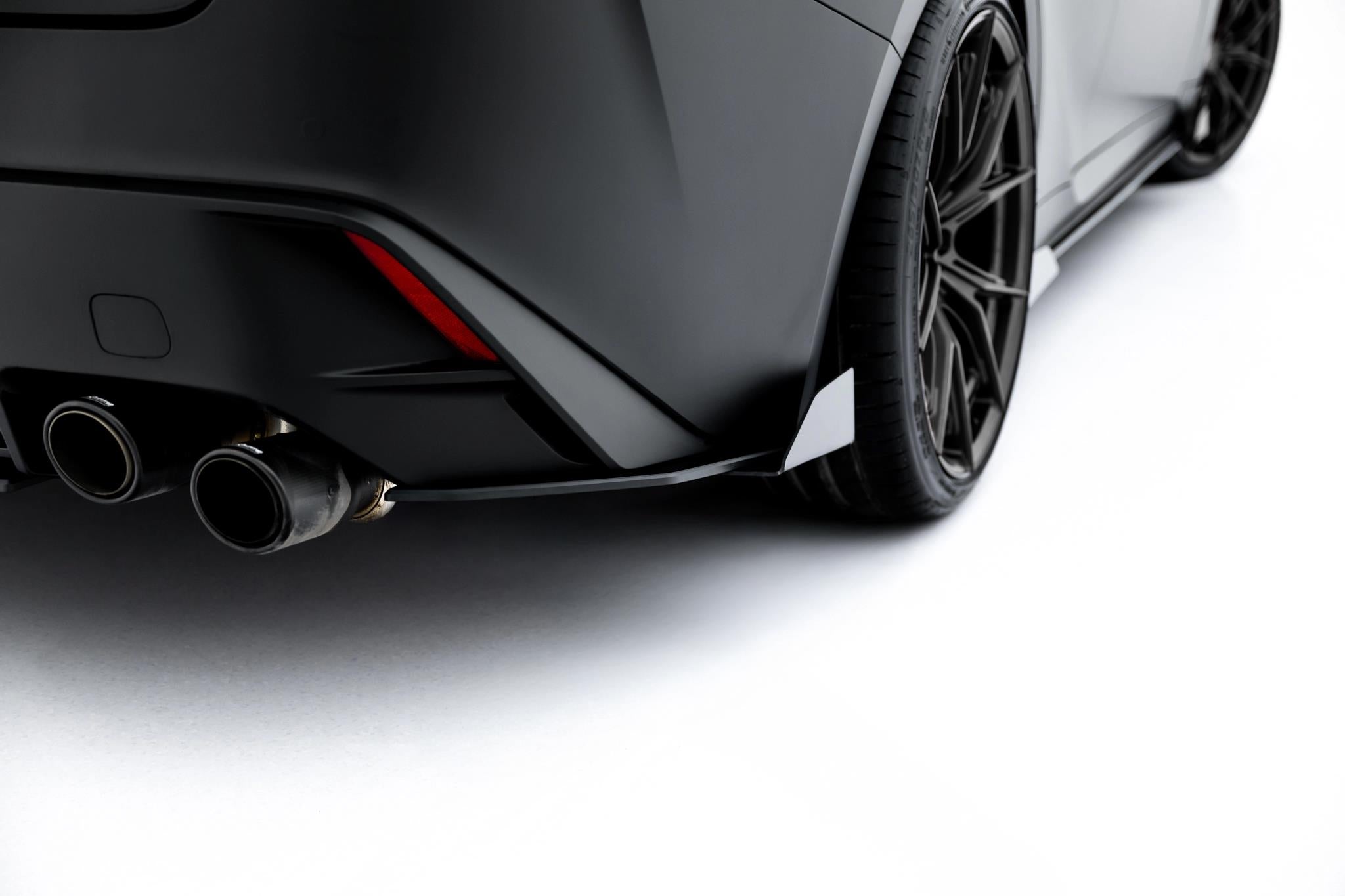 Maxton Design Hintere Seiten Flaps passend für Lexus IS 500 Mk3 Facelift 2 (XE30) schwarz Hochglanz