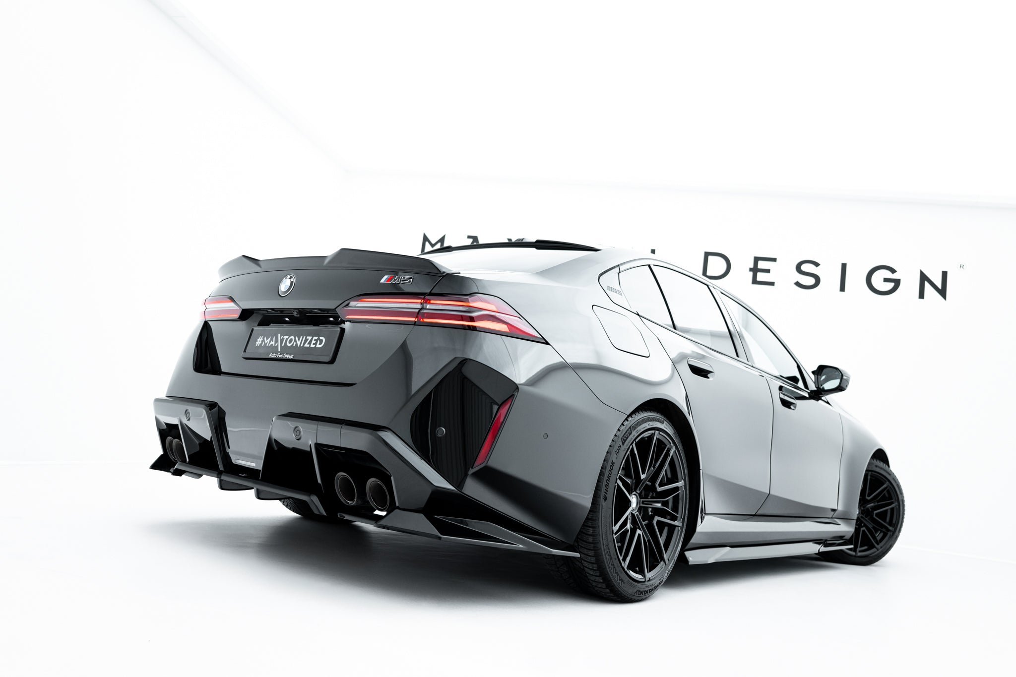 Maxton Design Spoiler CAP 3D passend für BMW M5 Limousine G90 schwarz Hochglanz