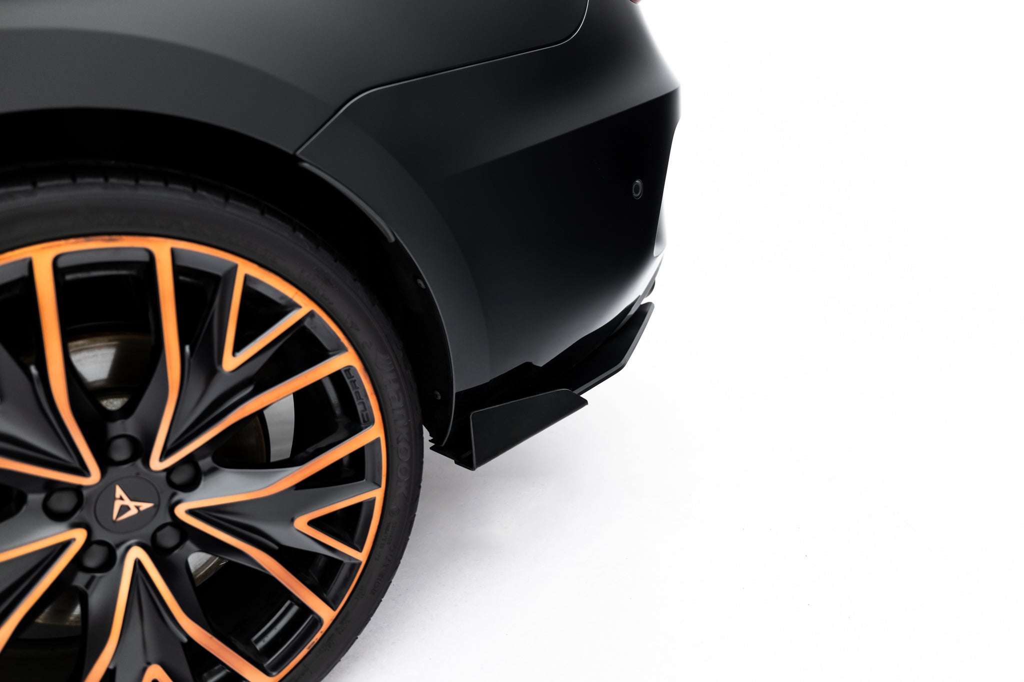 Maxton Design Street Pro Heck Ansatz Flaps Diffusor + Flaps passend für Cupra Leon ST Mk1 Facelift schwarz Hochglanz