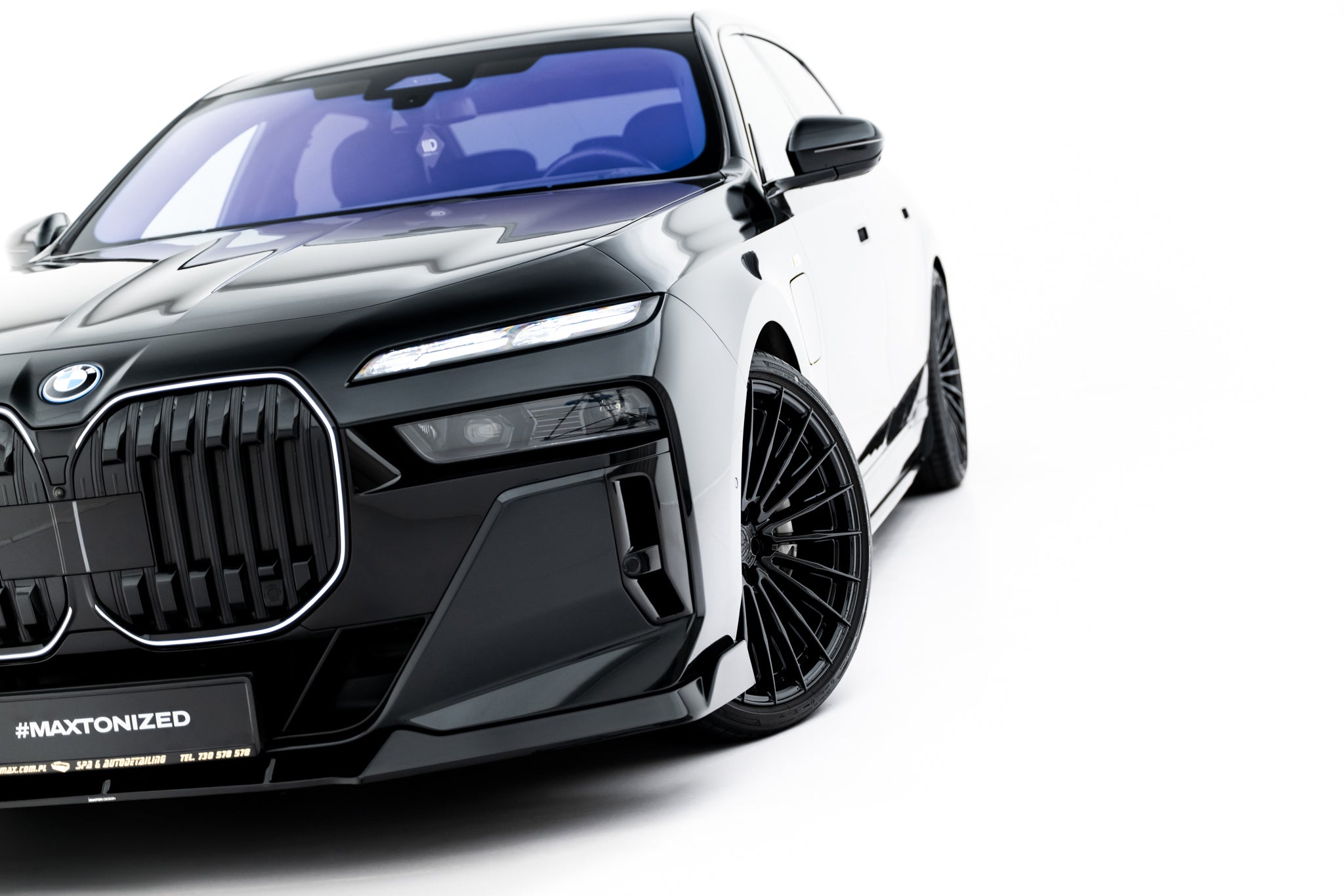 Maxton Design Street+ Spoilerlippe Front Ansatz V.4 passend für BMW 7 M-Paket / M760e / i7 M-Paket G70 schwarz Hochglanz