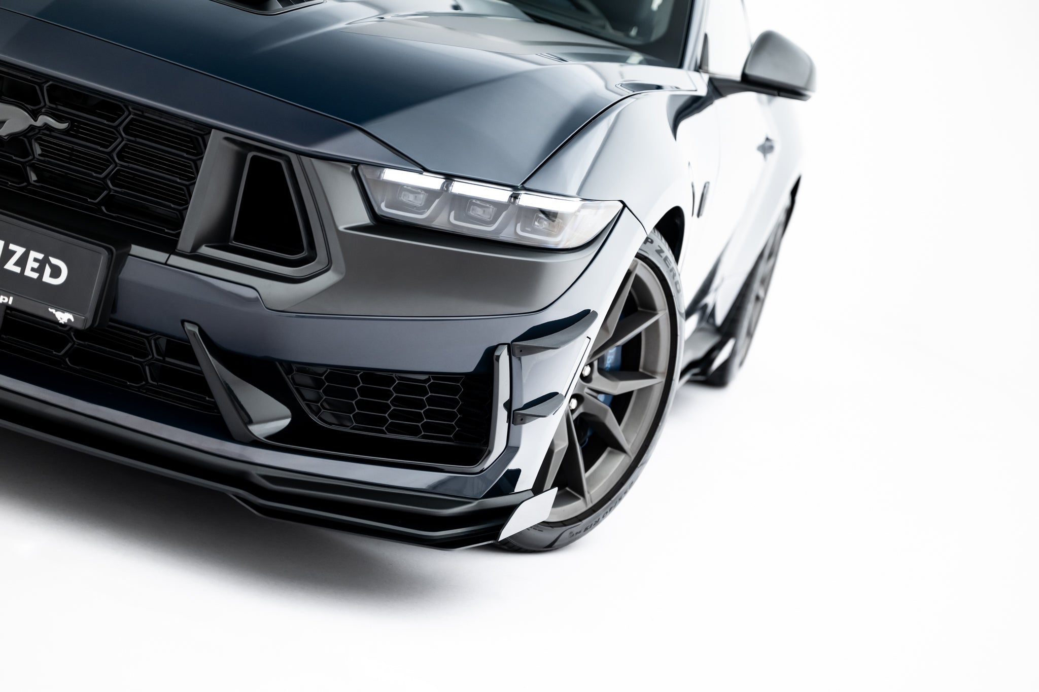 Maxton Design Front Stoßstange Flaps passend für Flaps Ford Mustang Dark Horse Mk7 schwarz Hochglanz