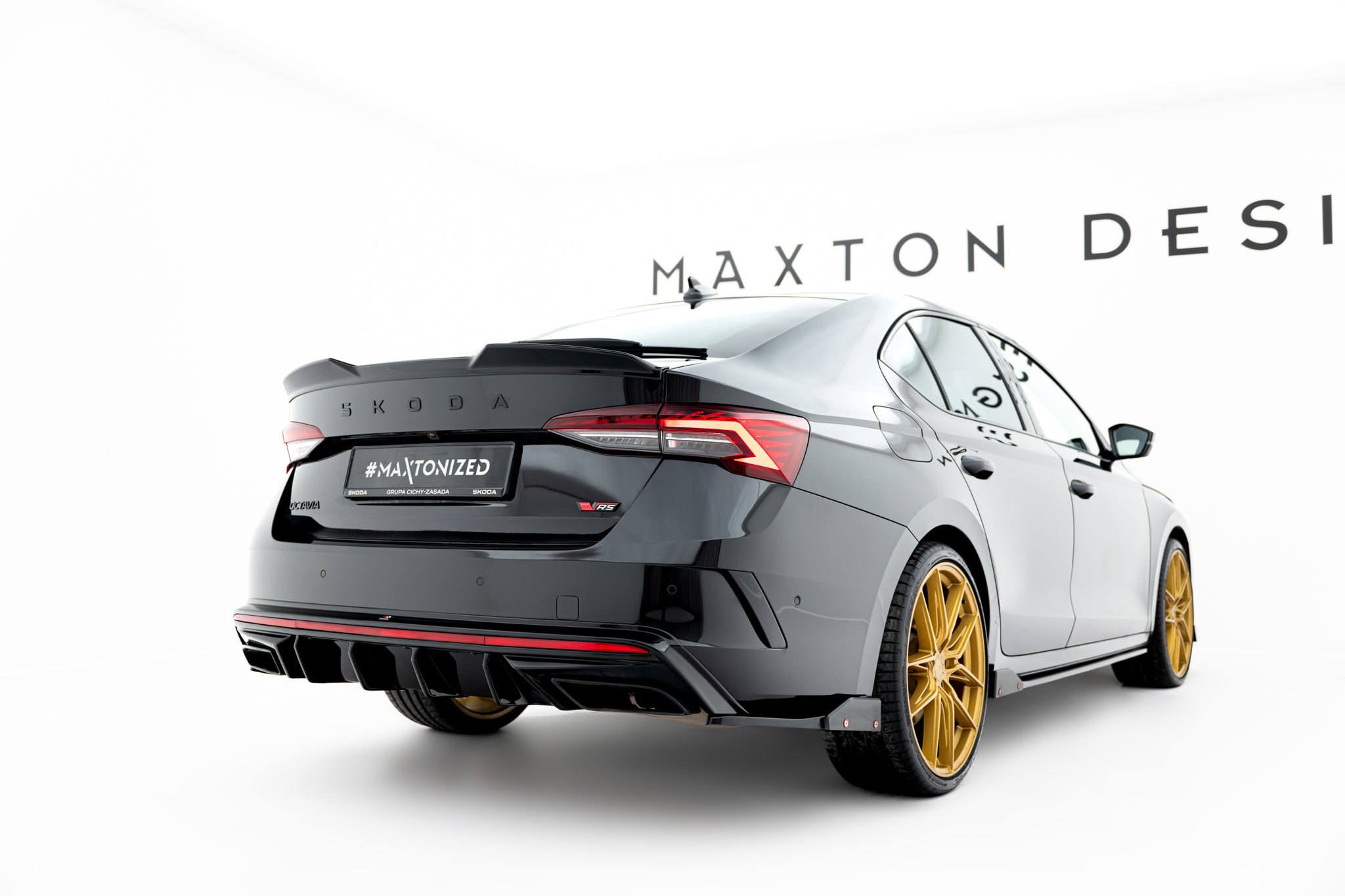 Maxton Design Heck Ansatz Flaps Diffusor V.4 + Flaps passend für Skoda Octavia RS Combi / Liftback Mk4 / Mk4 Facelift