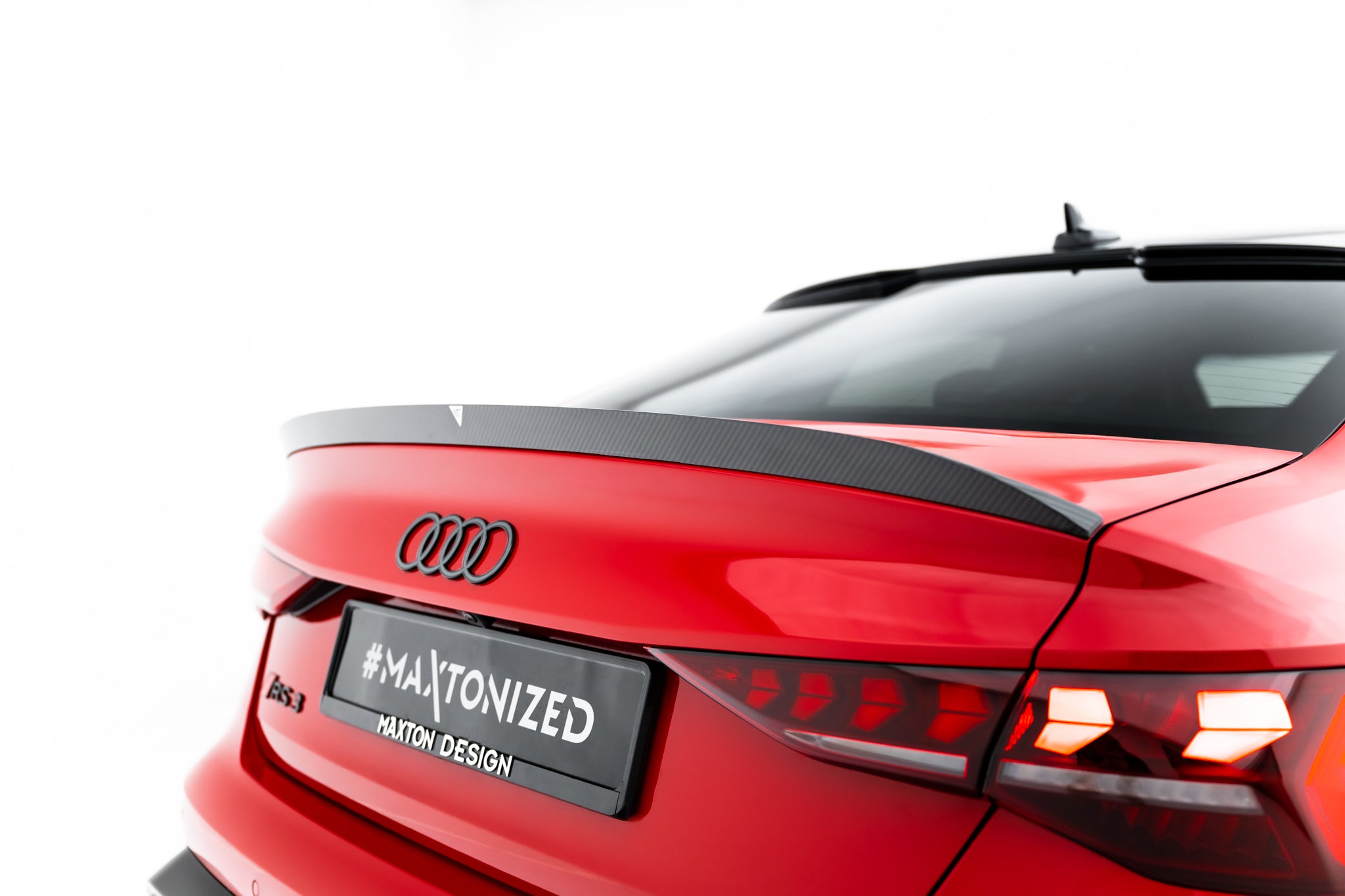 Maxton Design Prepreg Carbon Fiber Heckklappenspoiler V.2 Audi RS3 / S3 / A3 S-Line / A3 Limousine 8Y Facelift für Audi A3