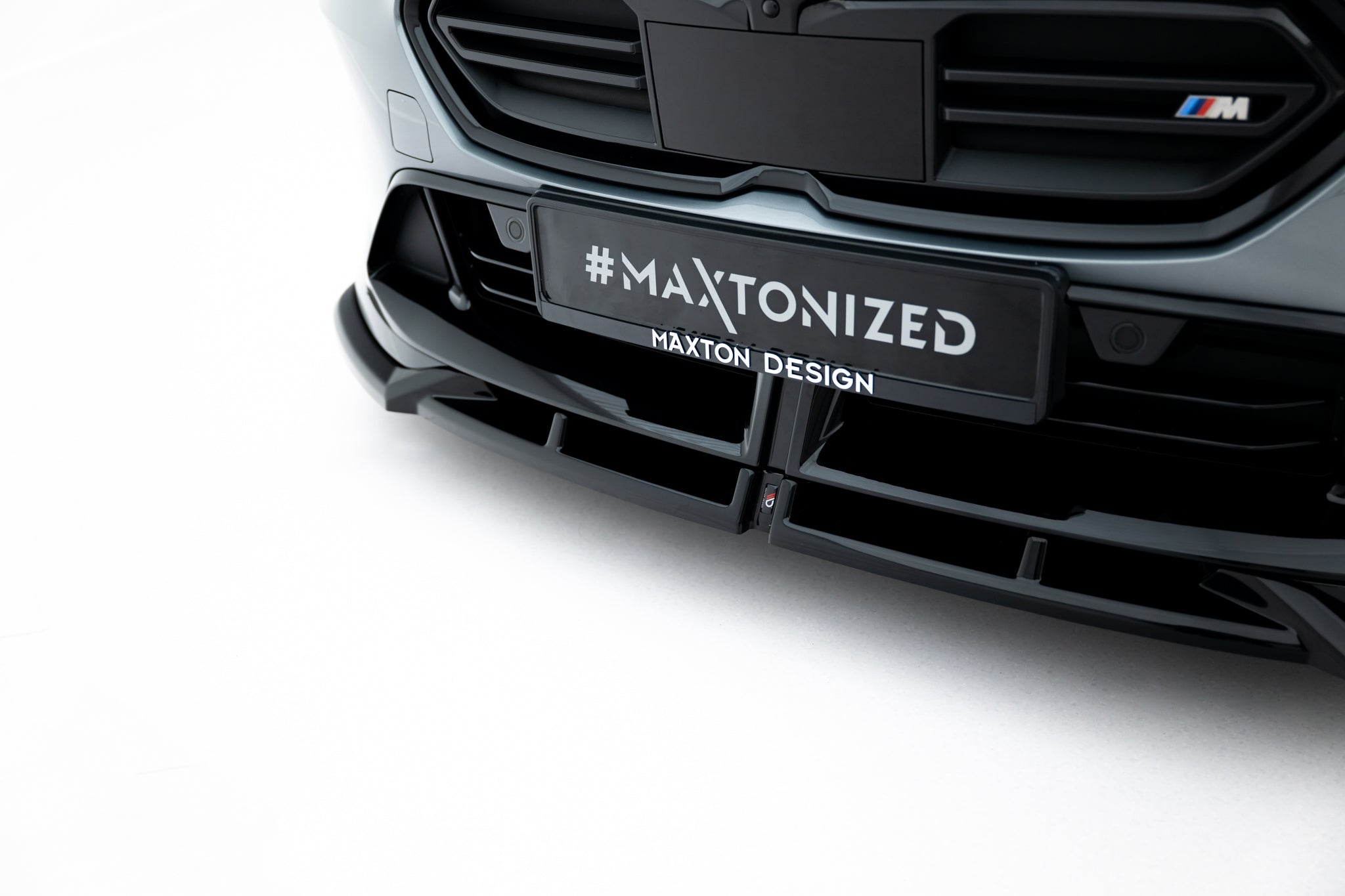 Maxton Design Street+ Spoilerlippe Front Ansatz V.1 passend für BMW M135i M Performance F70 schwarz Hochglanz