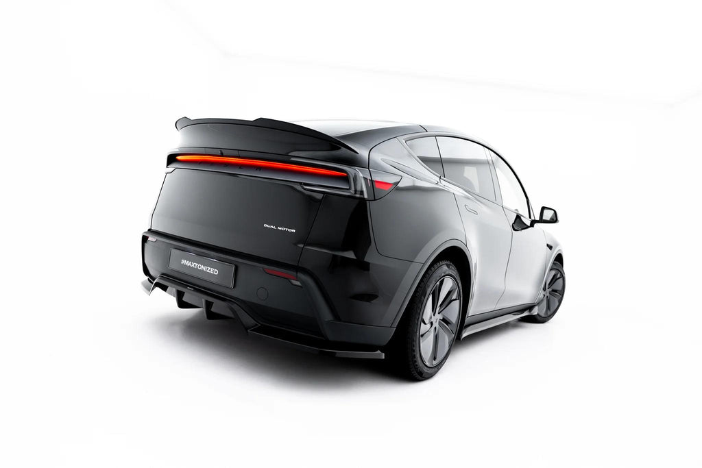 Maxton Design Street+ Mittlerer Diffusor RACE passend für Tesla Model Y Premium Mk1 Facelift schwarz Hochglanz