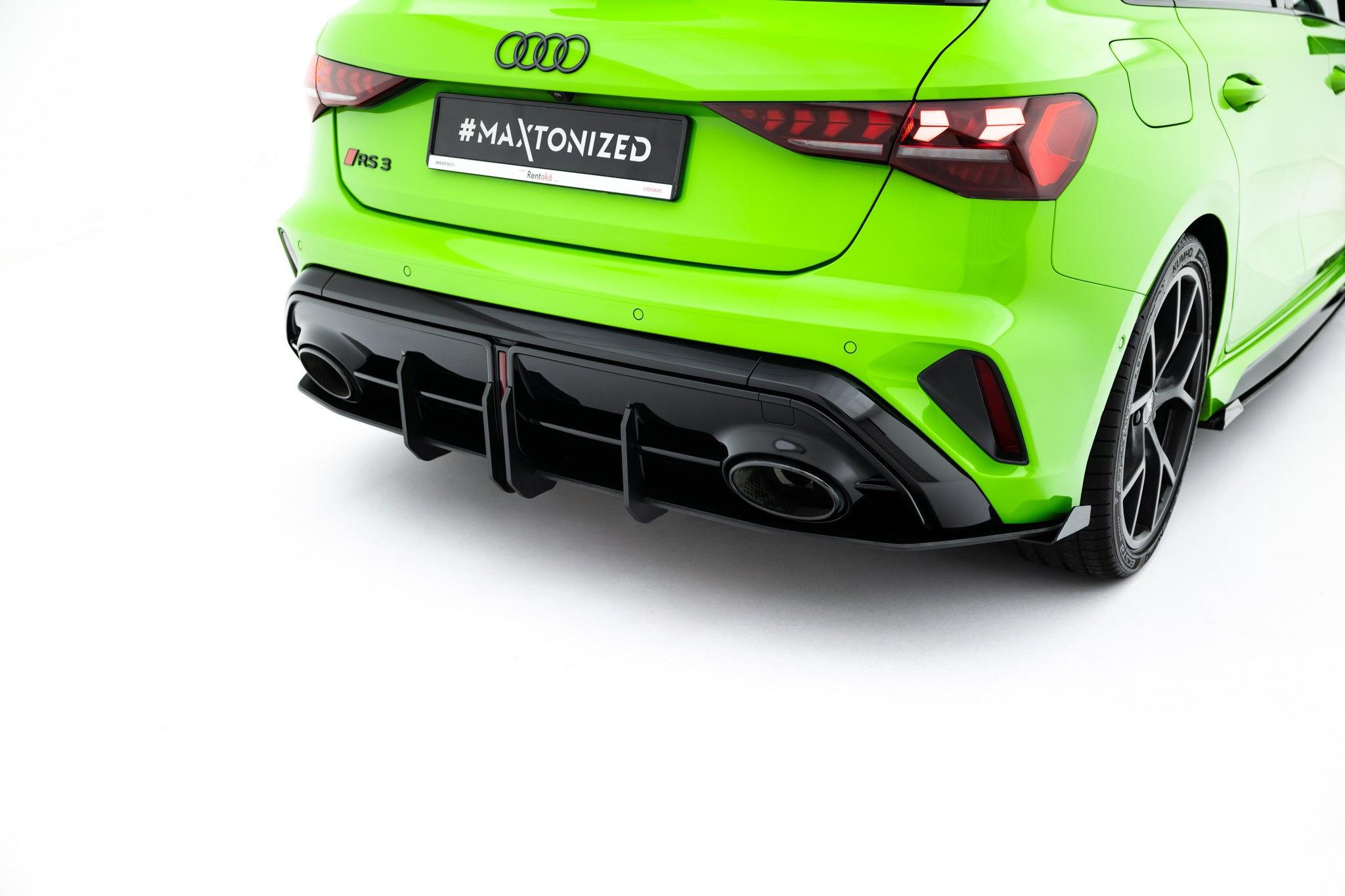 Maxton Design Street Pro Heckschürze + Flaps passend für Audi RS3 Sportback 8Y Facelift schwarz Hochglanz