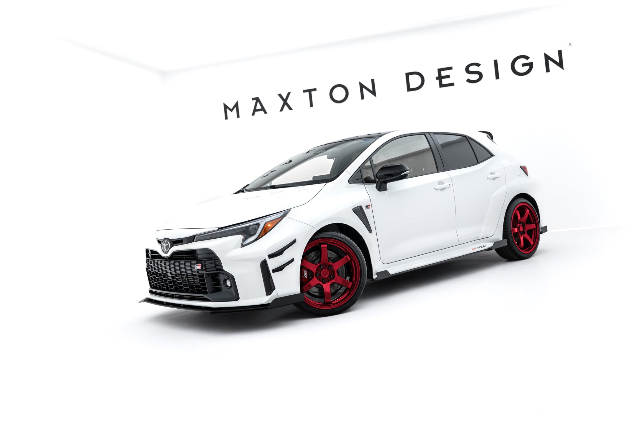 Maxton Design Street Pro Street+ Seitenschweller Leisten + Flaps passend für Toyota GR Corolla Mk12 schwarz Hochglanz