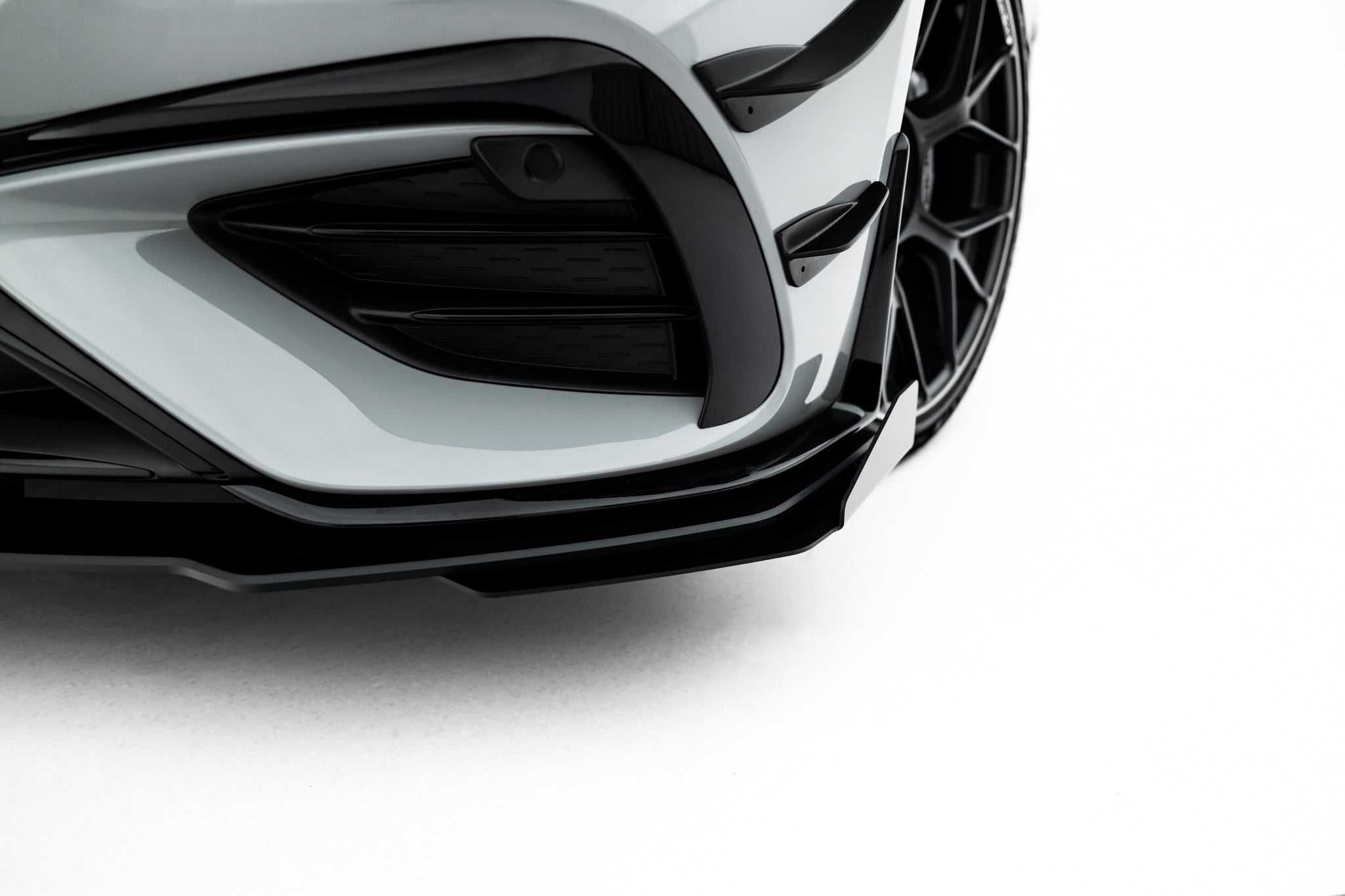 Maxton Design Front Stoßstange Flaps passend für Flaps Mercedes-AMG CLE 53 Aero C236 schwarz Hochglanz