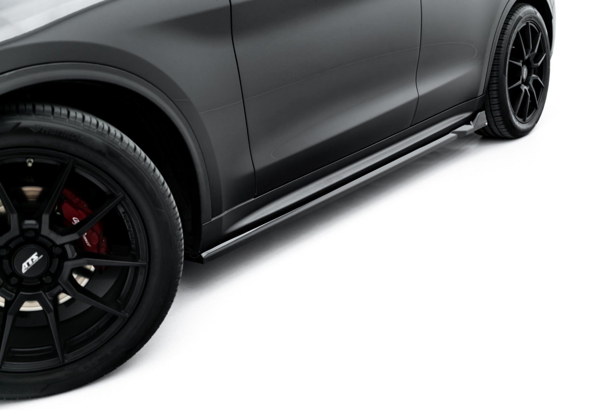 Maxton Design Street+ Seitenschweller Leisten V.2 passend für Alfa Romeo Stelvio Mk1 schwarz Hochglanz