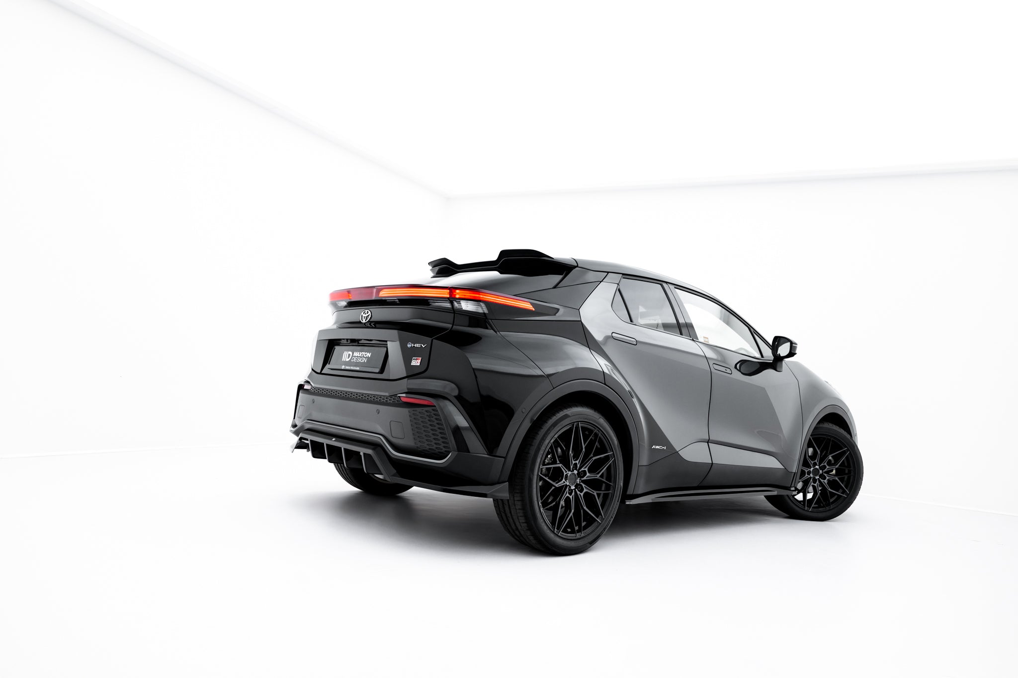 Maxton Design Spoiler CAP passend für Toyota C-HR Mk2 schwarz Hochglanz