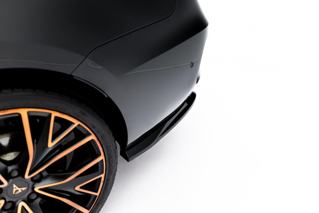 Maxton Design Heck Ansatz Flaps Diffusor V.4 passend für Cupra Leon ST Mk1 Facelift schwarz Hochglanz