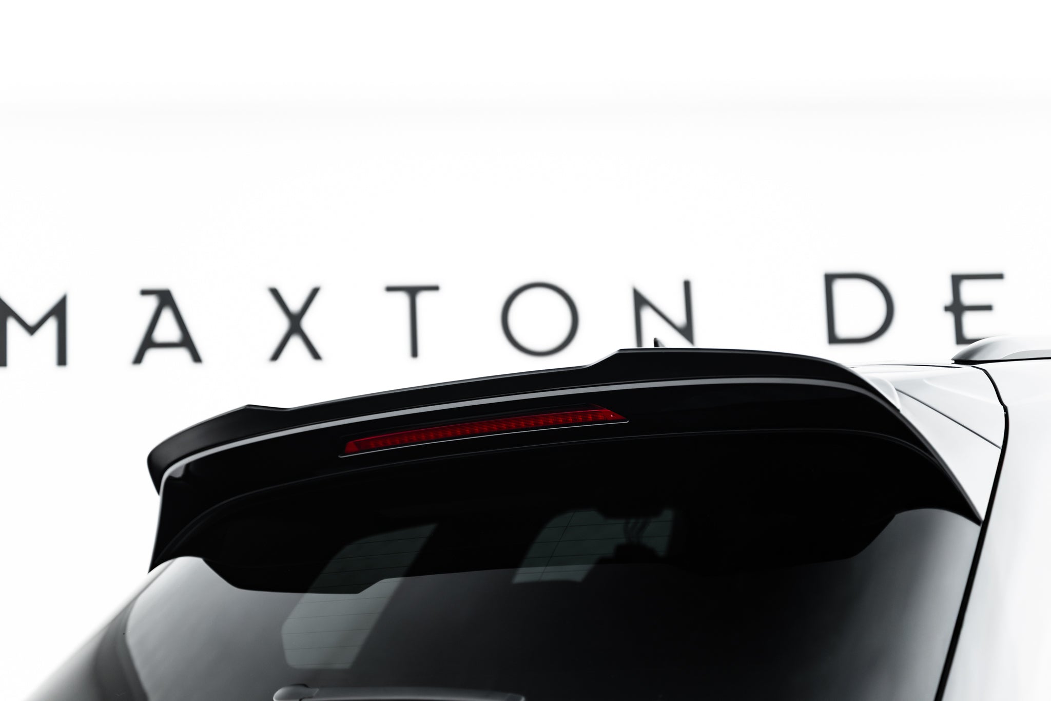 Maxton Design Spoiler CAP passend für VW Touareg R-Line Mk3 Facelift schwarz Hochglanz