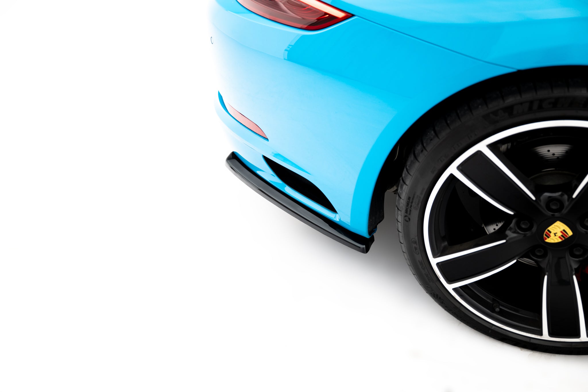 Maxton Design Heck Ansatz Flaps Diffusor passend für Porsche 911 Carrera 991 Facelift schwarz Hochglanz