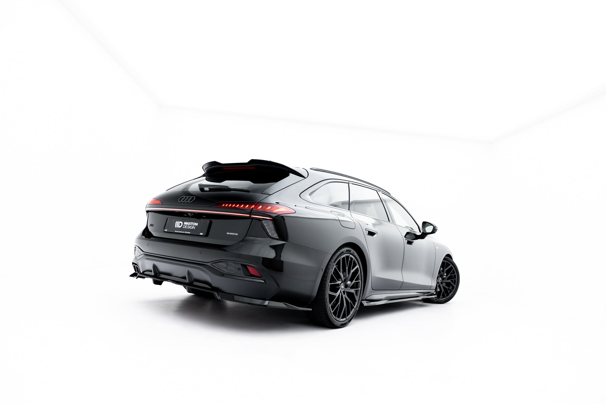 Maxton Design Street+ Mittlerer Diffusor RACE passend für V.1 Audi A6 S-Line C9 schwarz Hochglanz