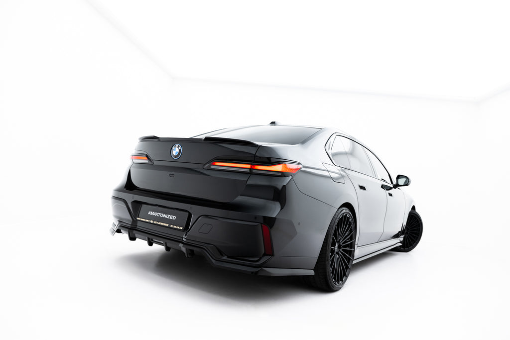 Maxton Design Street+ Mittlerer Diffusor RACE V.2 passend für BMW 7 M-Paket G70 schwarz Hochglanz