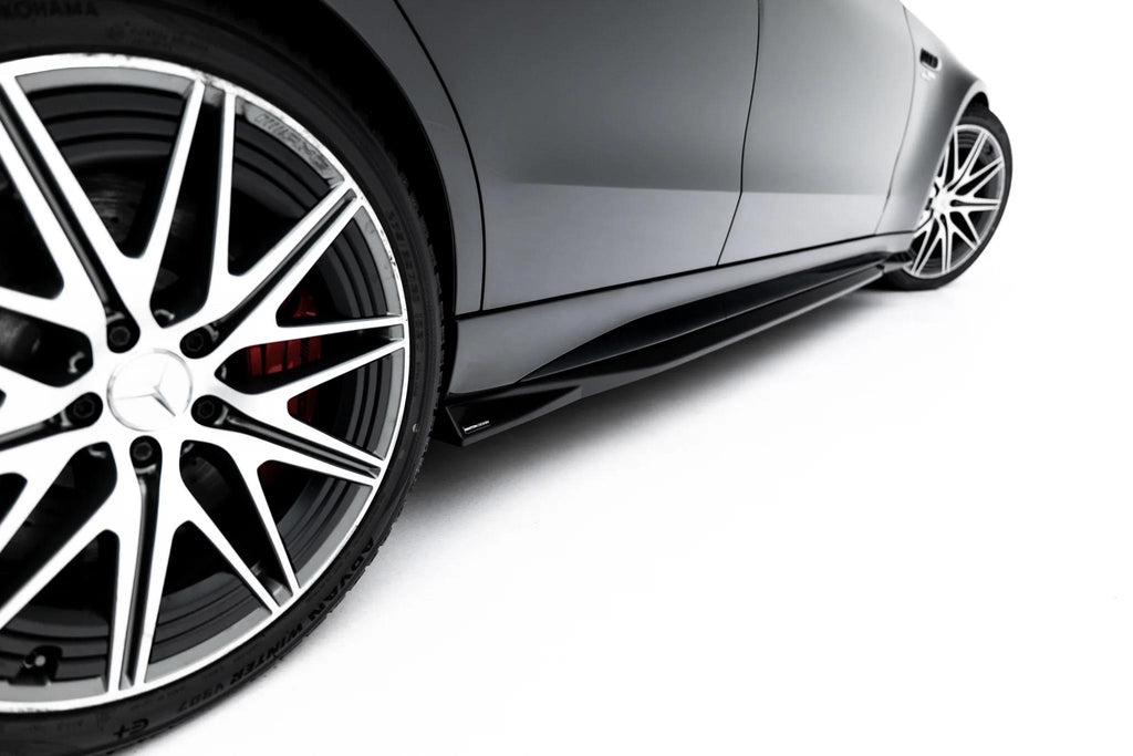Maxton Design Street+ Seitenschweller Leisten passend für Mercedes-AMG C63 Limousine / Kombi W206 / S206 schwarz Hochglanz