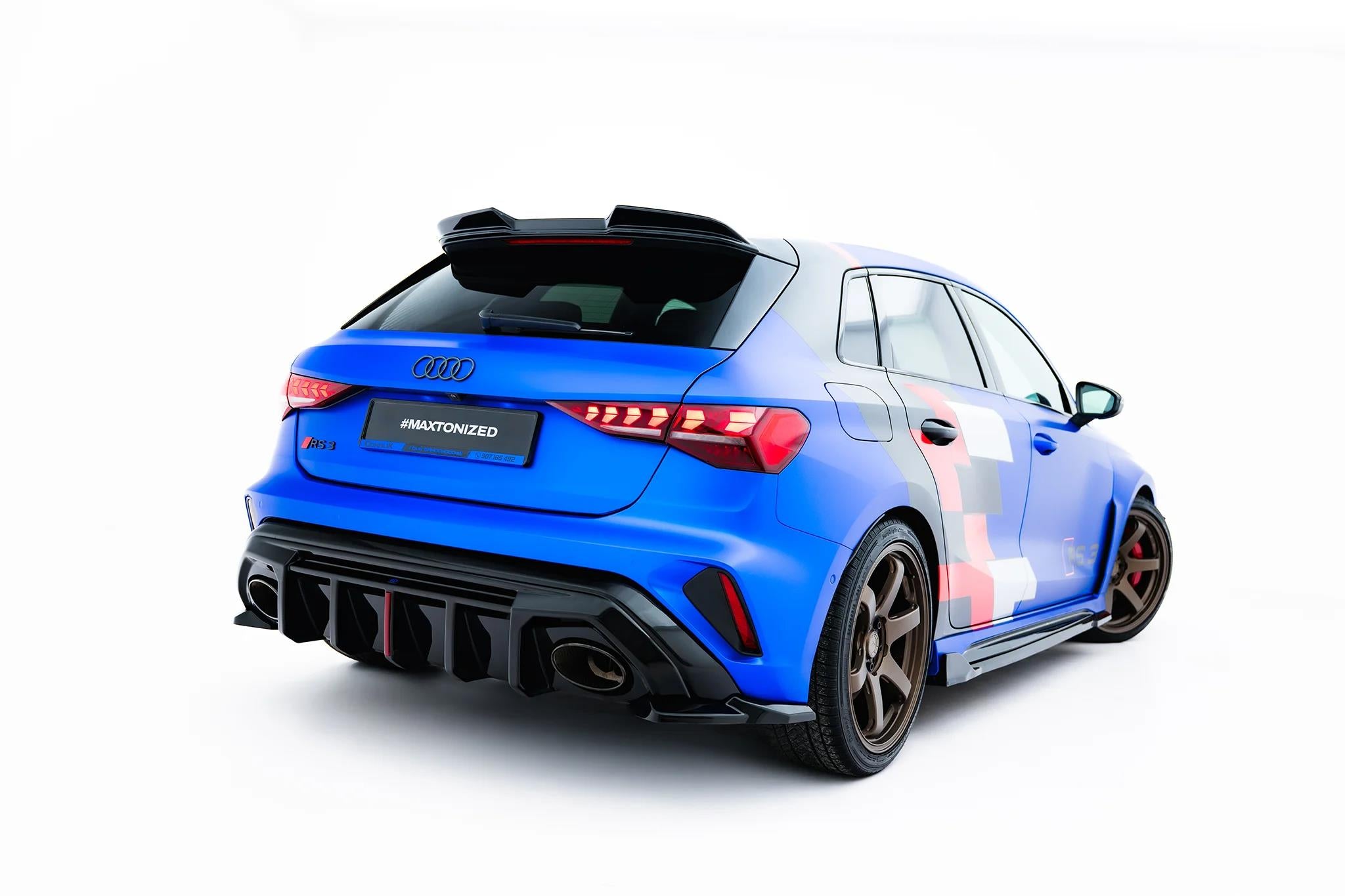 Maxton Design Heck Ansatz Flaps Diffusor V.1 passend für Audi RS3 Sportback 8Y Facelift schwarz Hochglanz