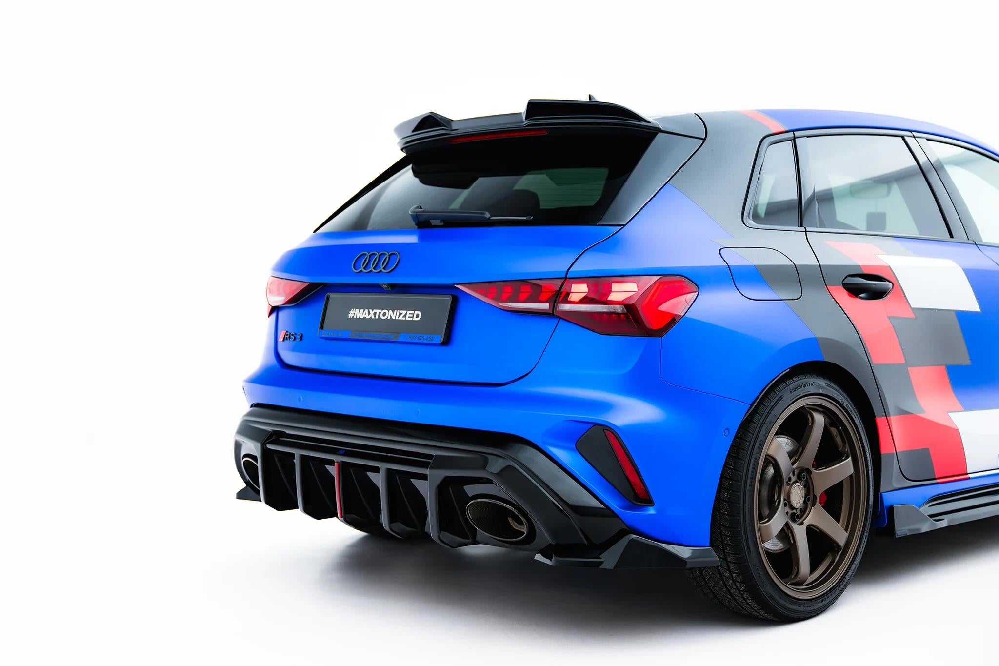 Maxton Design Heck Ansatz Flaps Diffusor V.3 passend für Audi RS3 Sportback 8Y Facelift schwarz Hochglanz