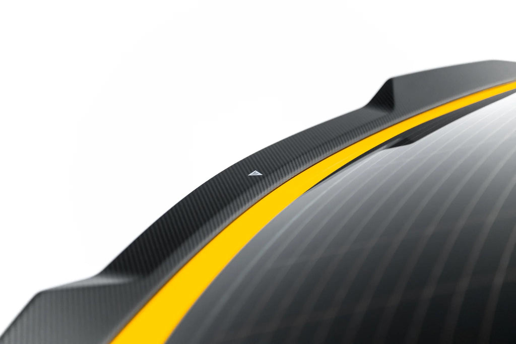 Maxton Design Prepreg Carbon Fiber Tailgate Spoiler (Lower) Lamborghini Urus Mk1