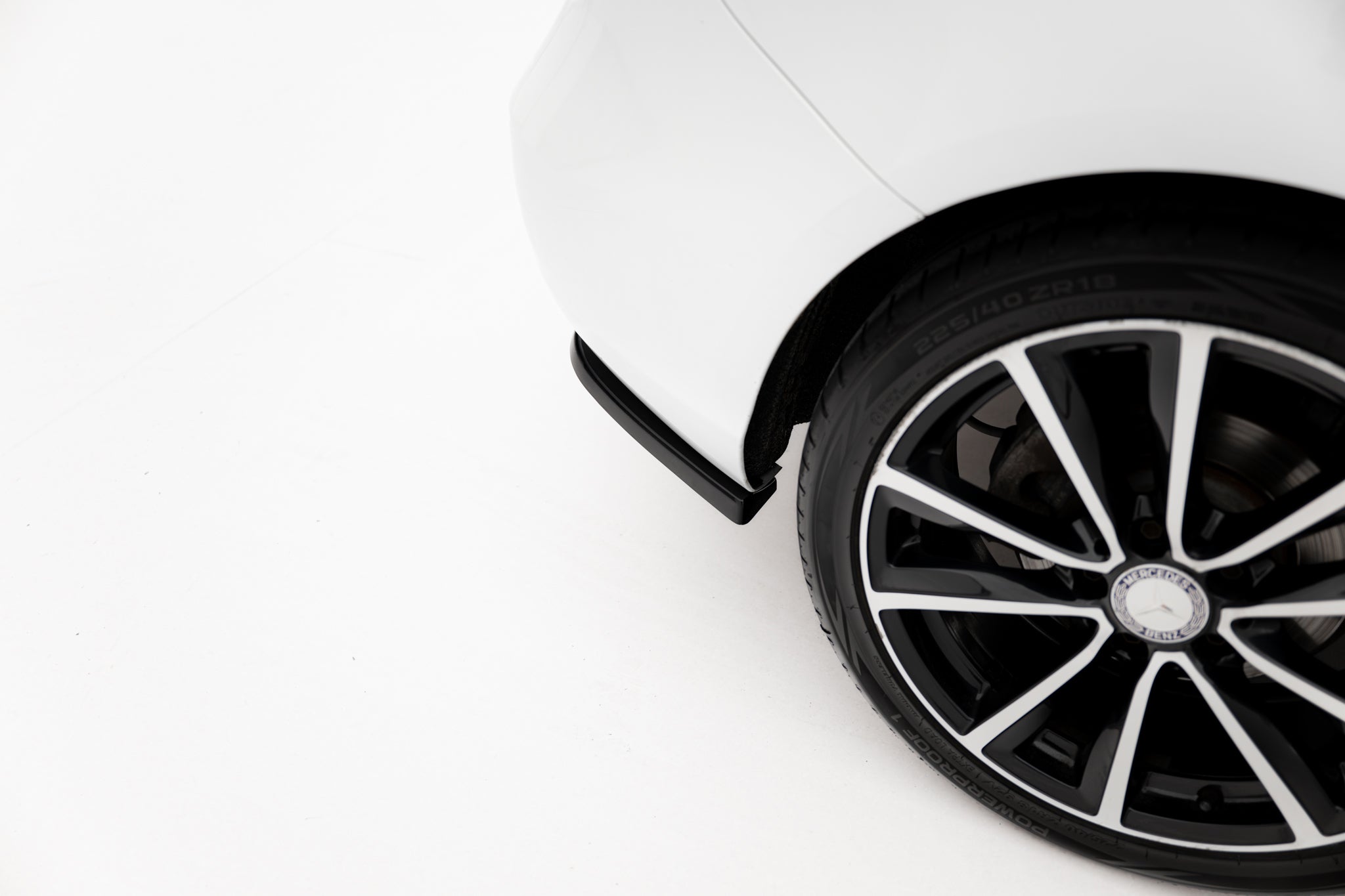 Maxton Design Heck Ansatz Flaps Diffusor passend für Mercedes-Benz B W246 schwarz Hochglanz