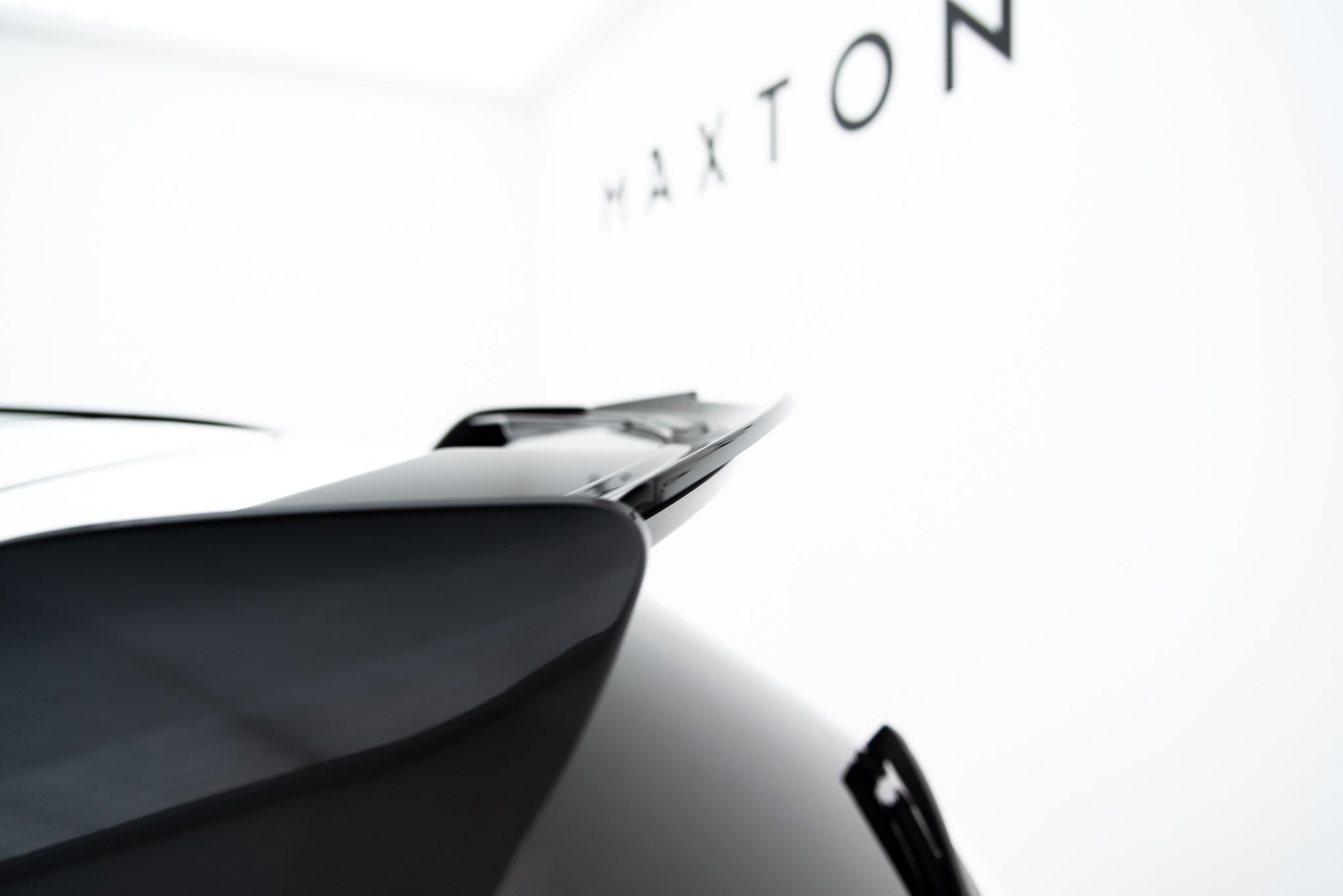 Maxton Design Spoiler CAP passend für Mercedes-Benz GLA 45 AMG X156 Facelift schwarz Hochglanz